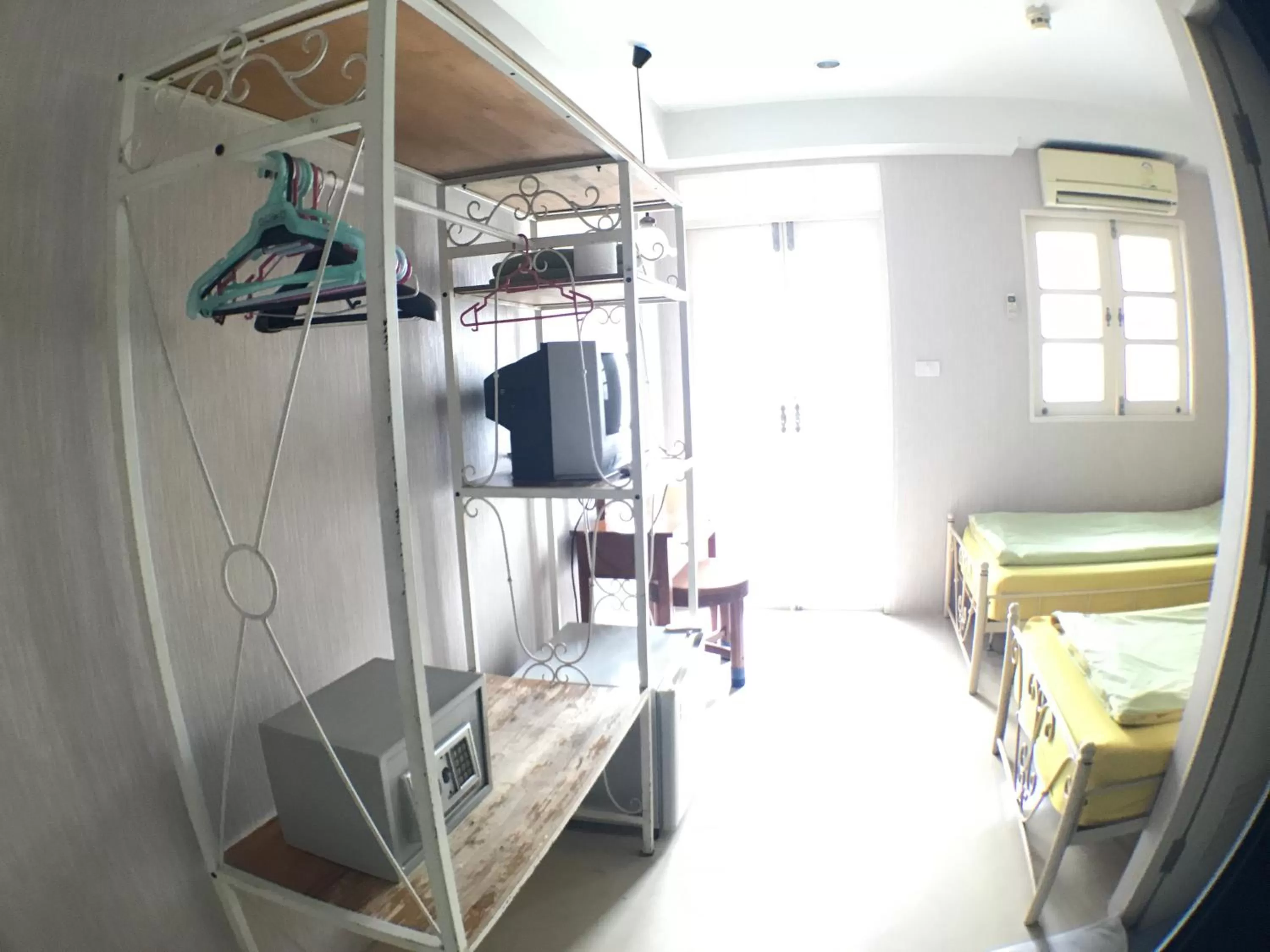 Bed in Roof View Place