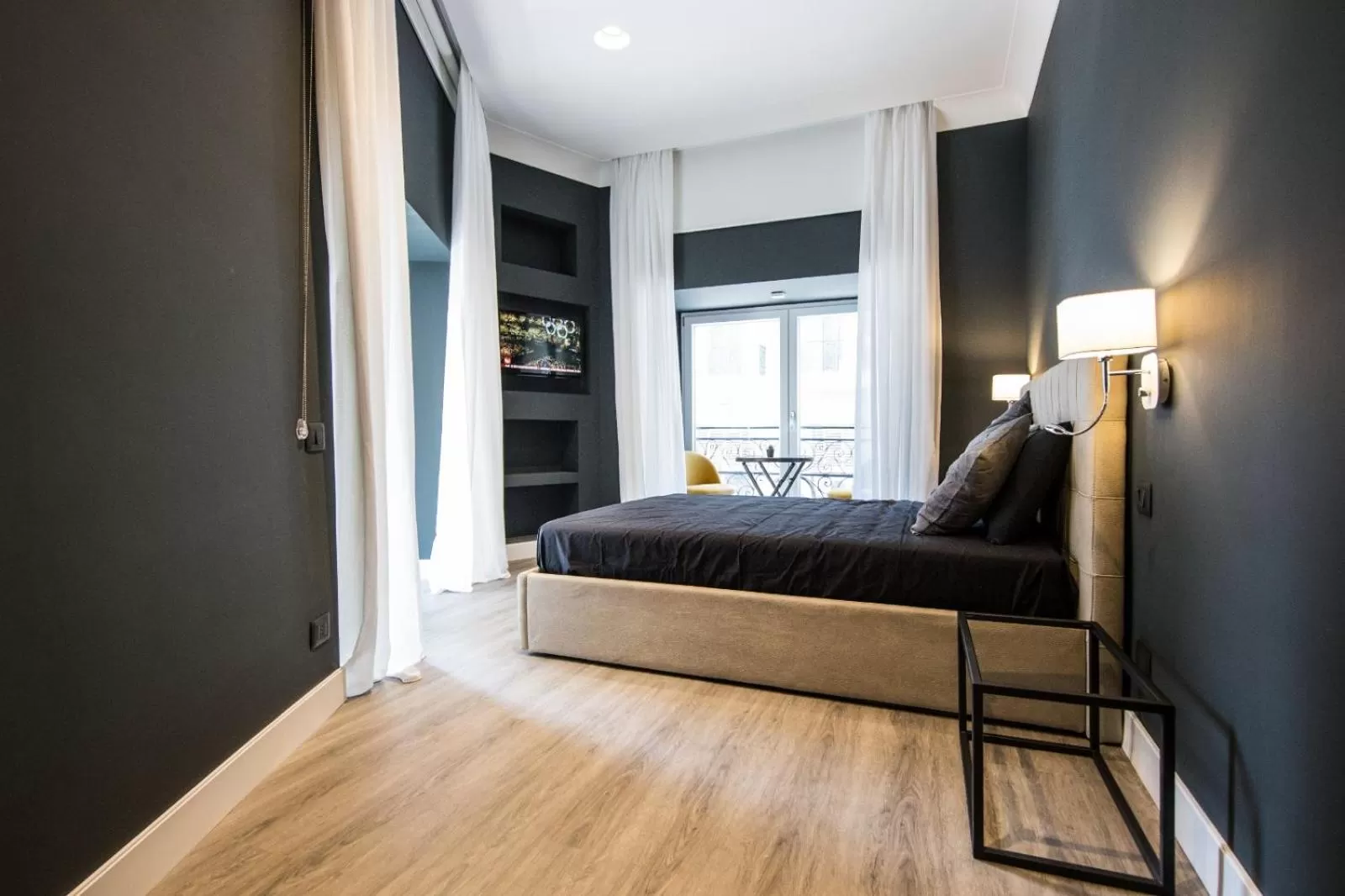 Bedroom, Bed in B&B Art House