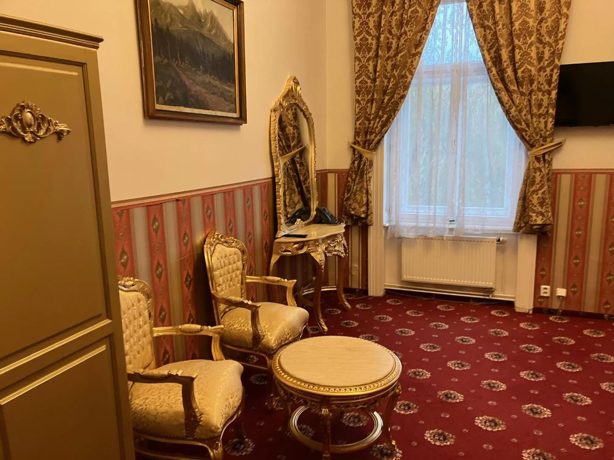 Seating area in Hotel Klarinn Prague Castle