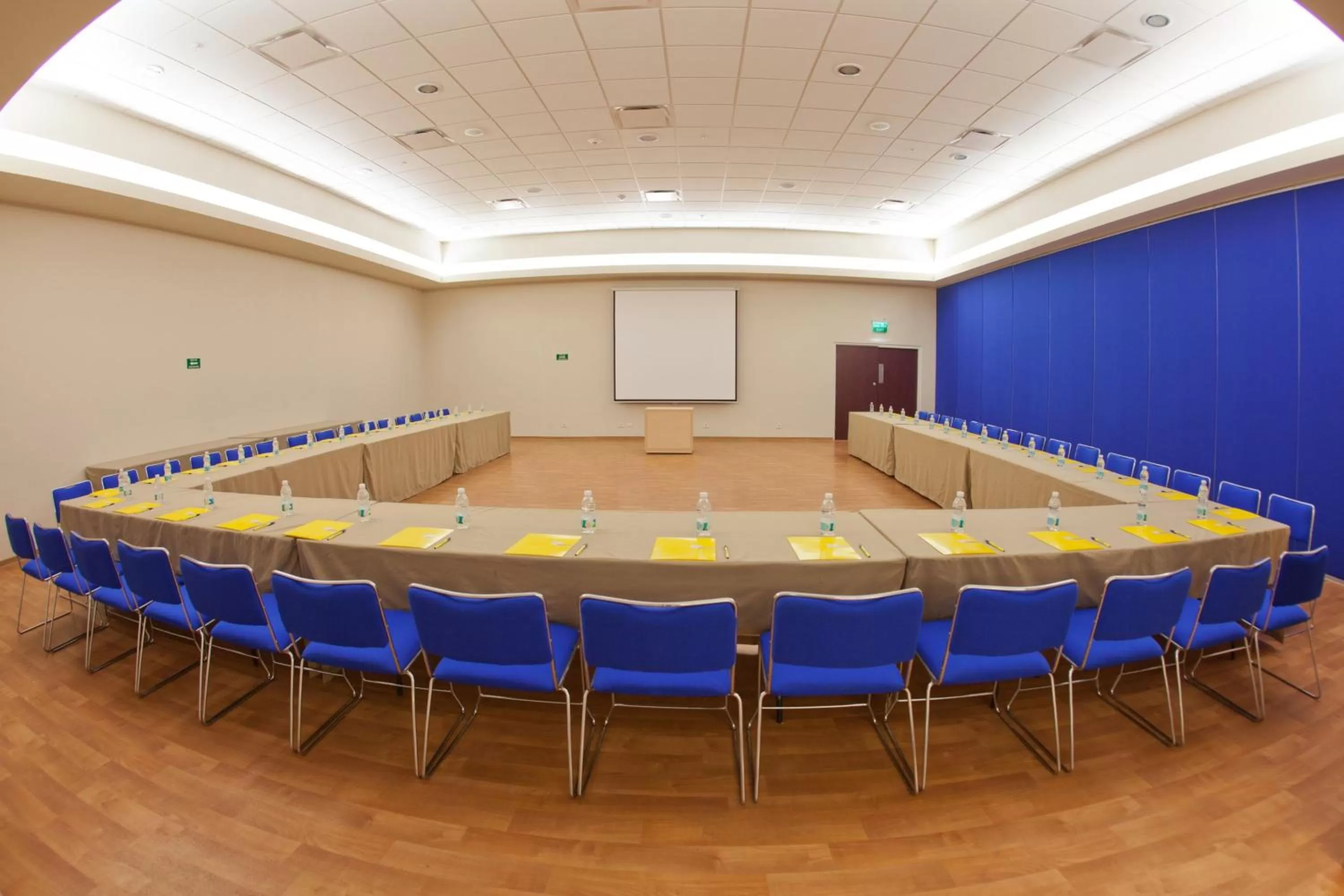Meeting/conference room in City Express by Marriott Xalapa