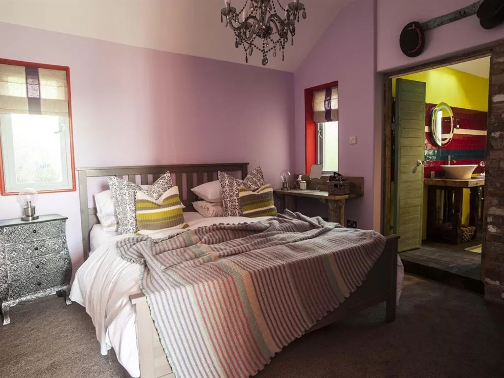 One-Bedroom Apartment in Lower Barns Guest House