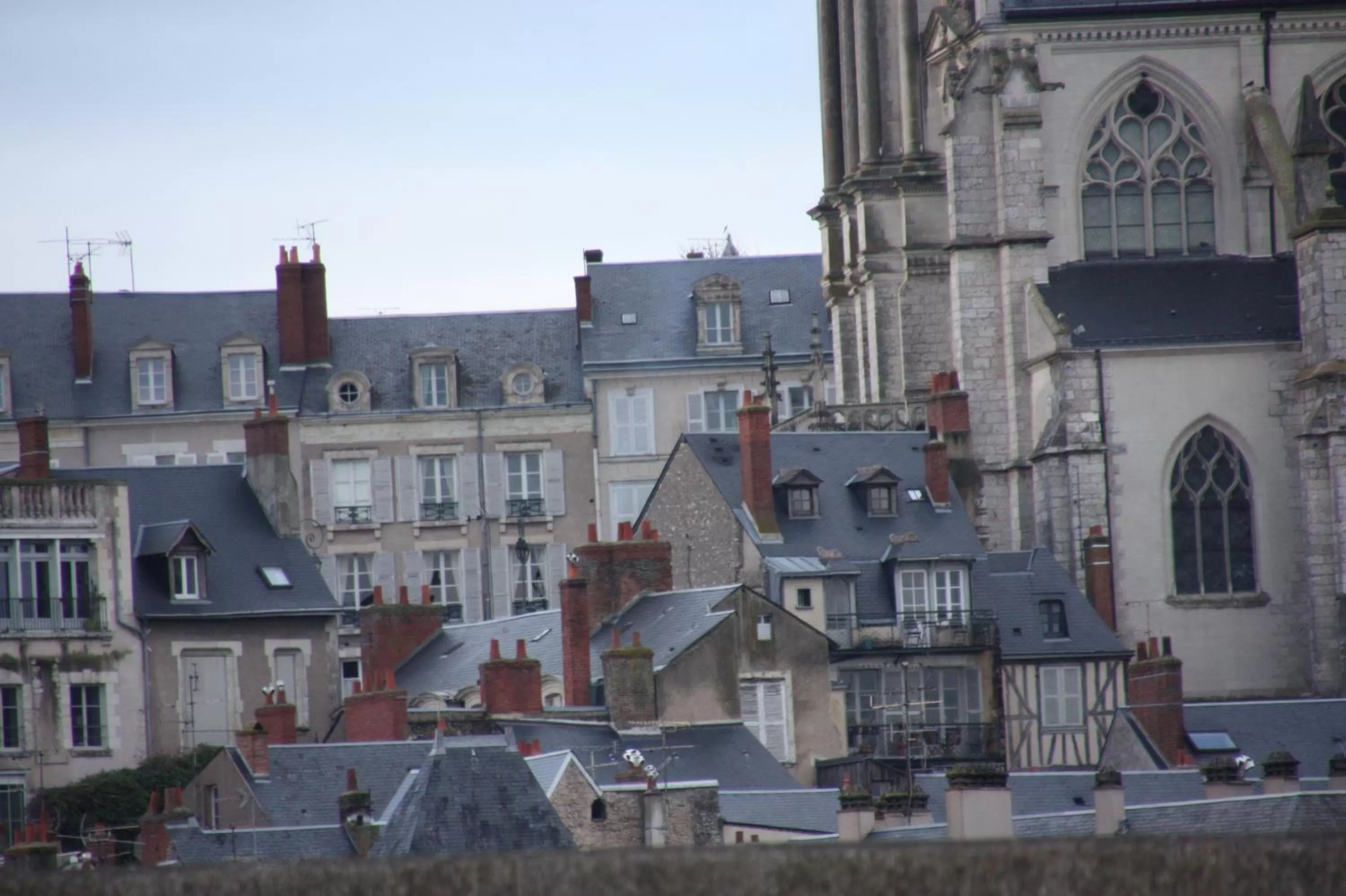 Au 16 Place Saint Louis