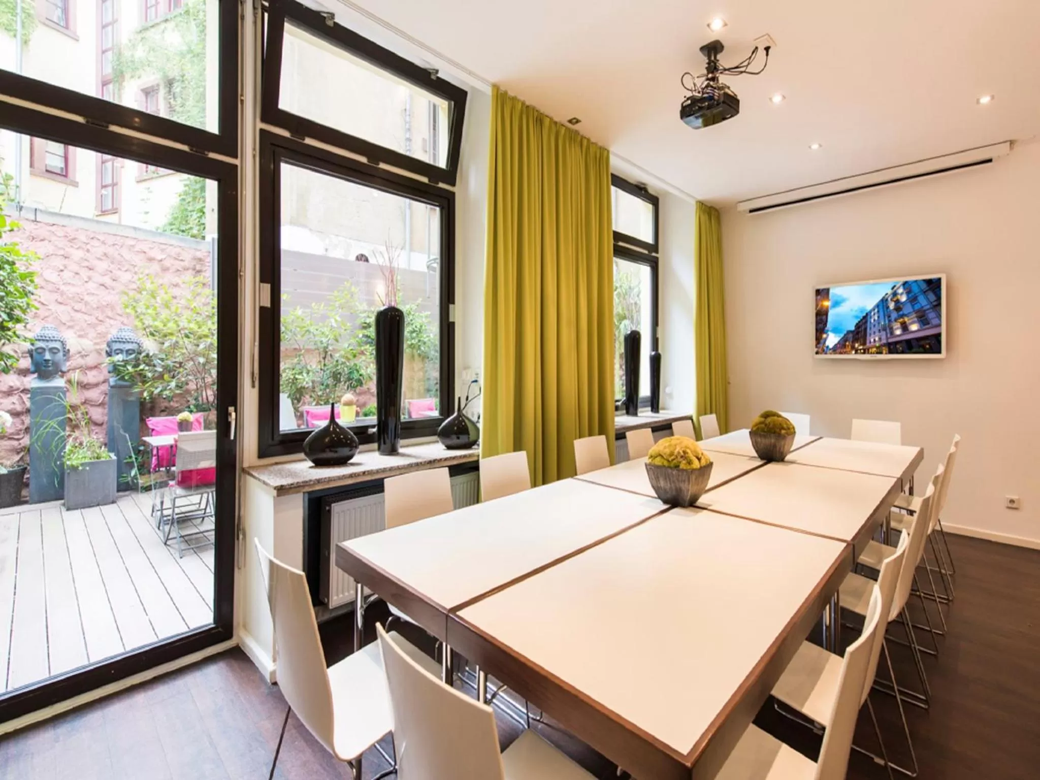 Dining Area in Ambassador Hotel