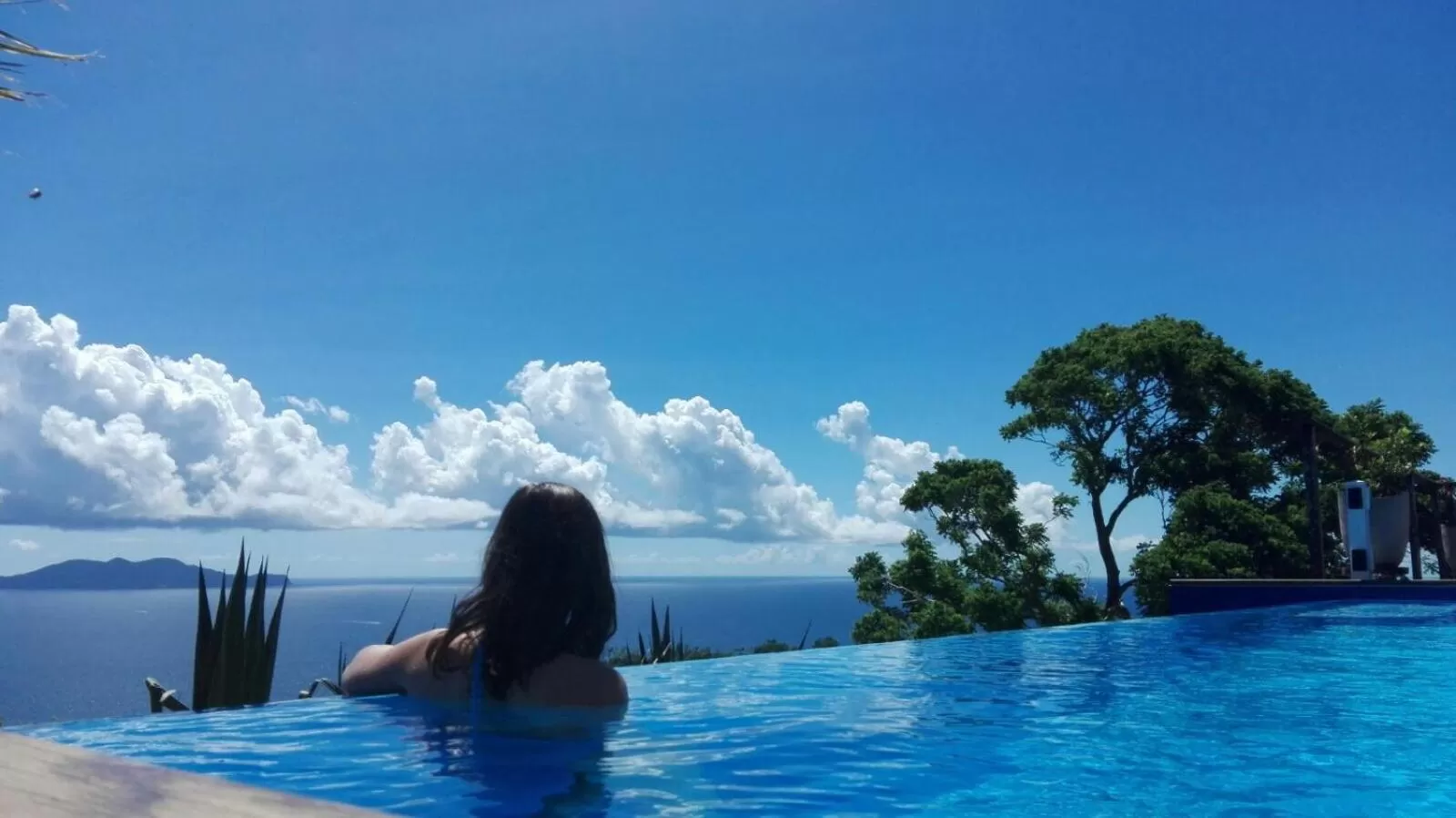 Swimming Pool in Villa Cajou (Chambre d'hôtes chez l'habitant)