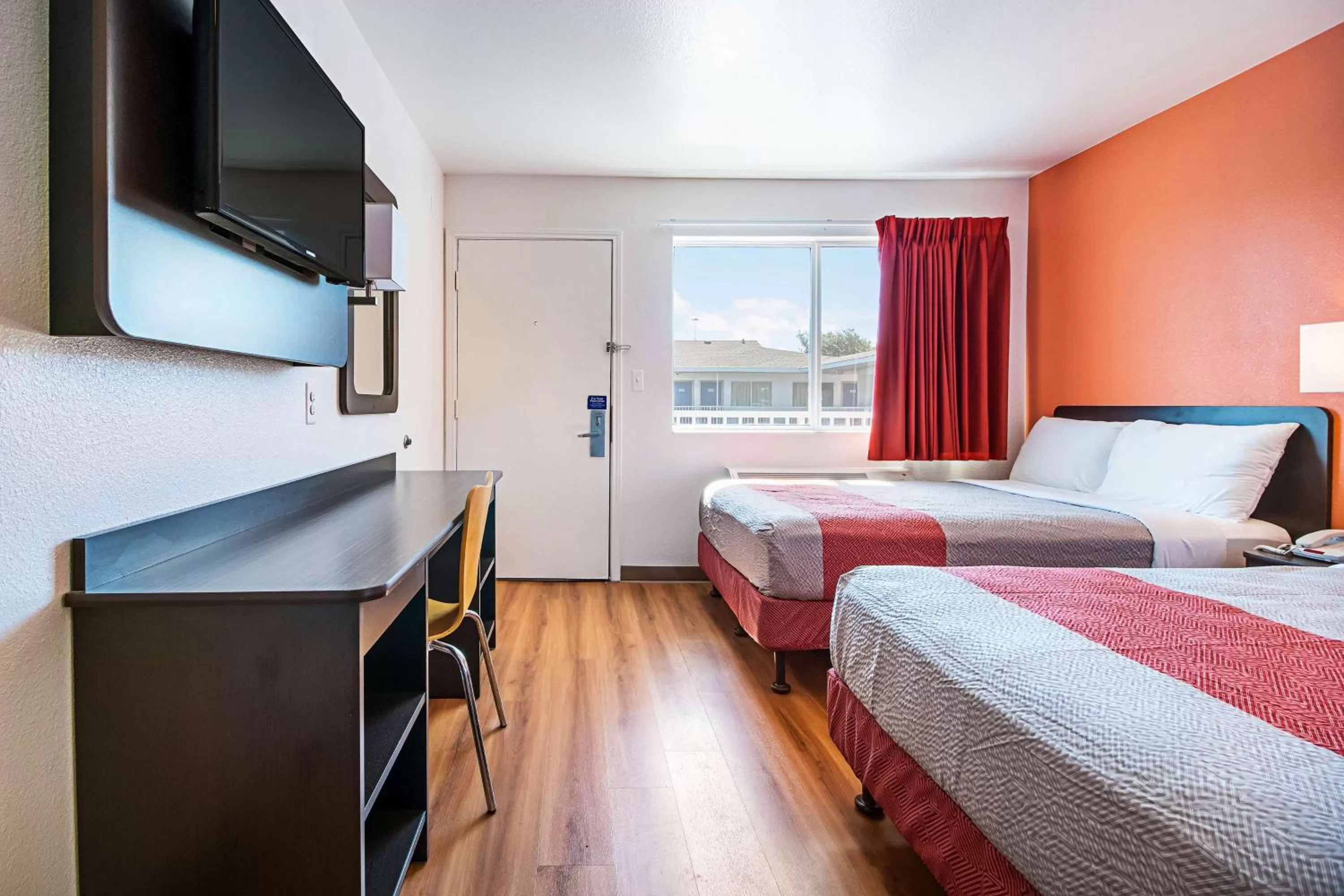 TV and multimedia, Bed in Motel 6-Corpus Christi, TX - Northwest