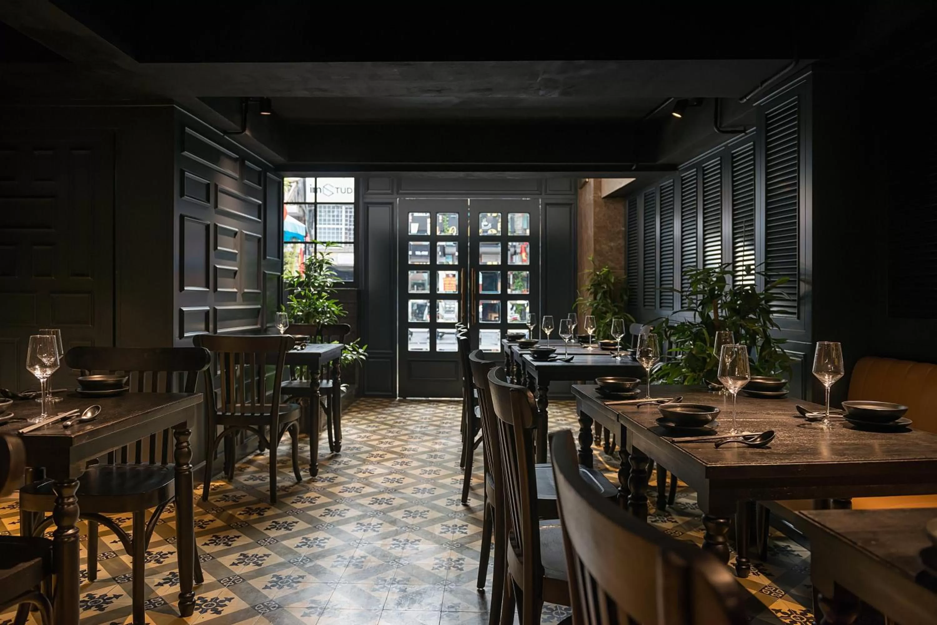 Restaurant/places to eat in Hanoi E Central Luxury Hotel & Restaurant