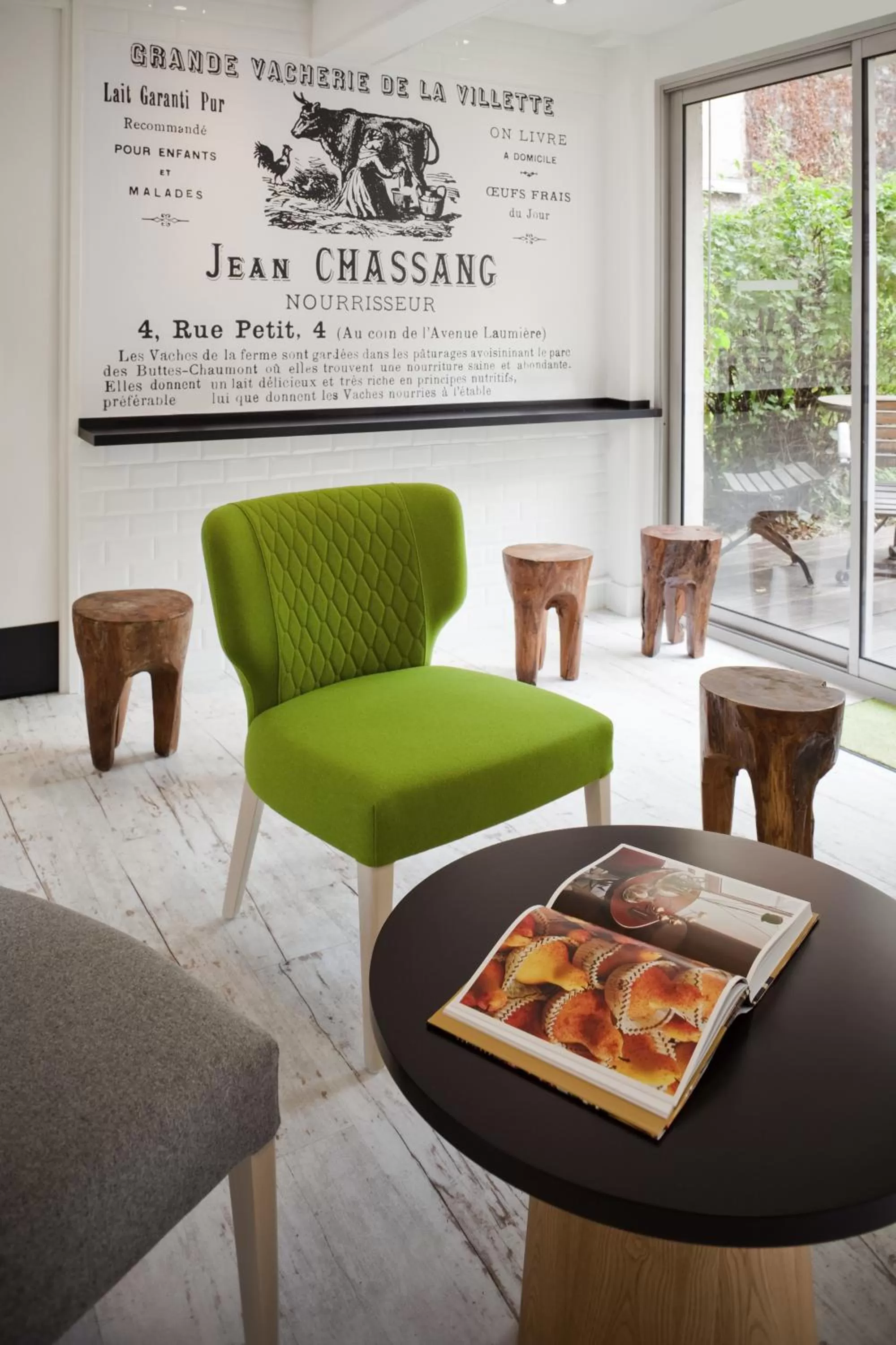 Lobby or reception in ibis Styles Paris Buttes Chaumont