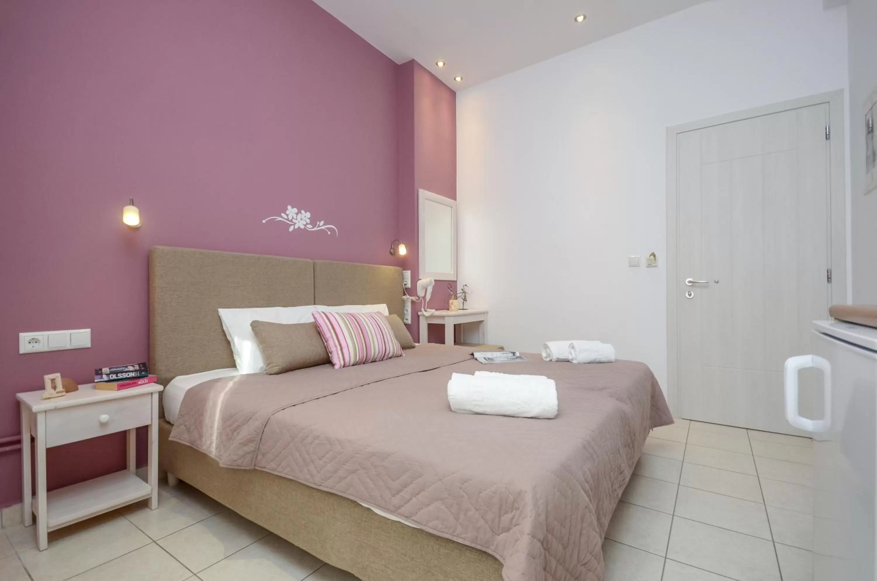 Bedroom, Bed in Panormos Hotel and Studios