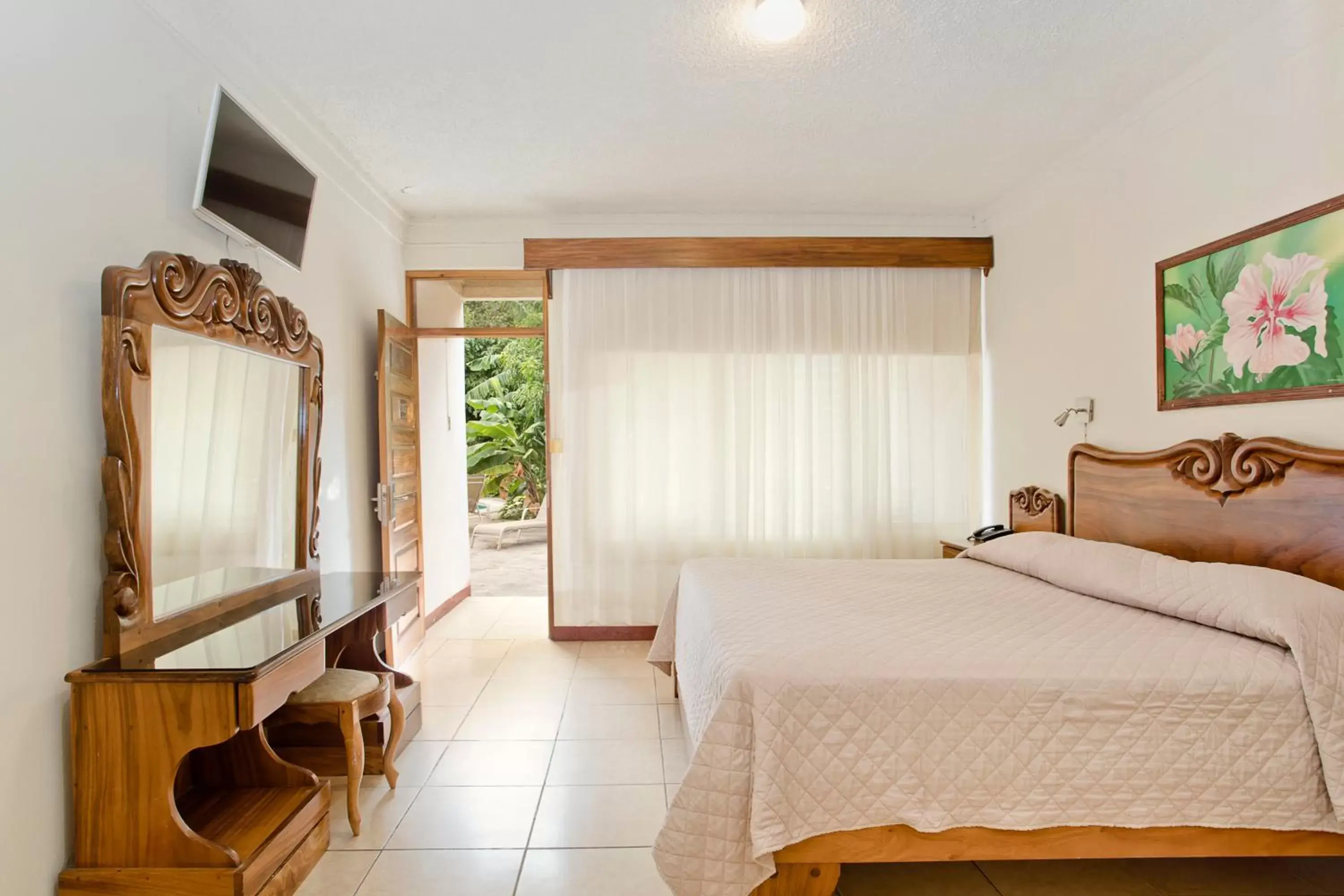 Standard King Room in Hotel Boyeros Standard King Room in Hotel Boyeros