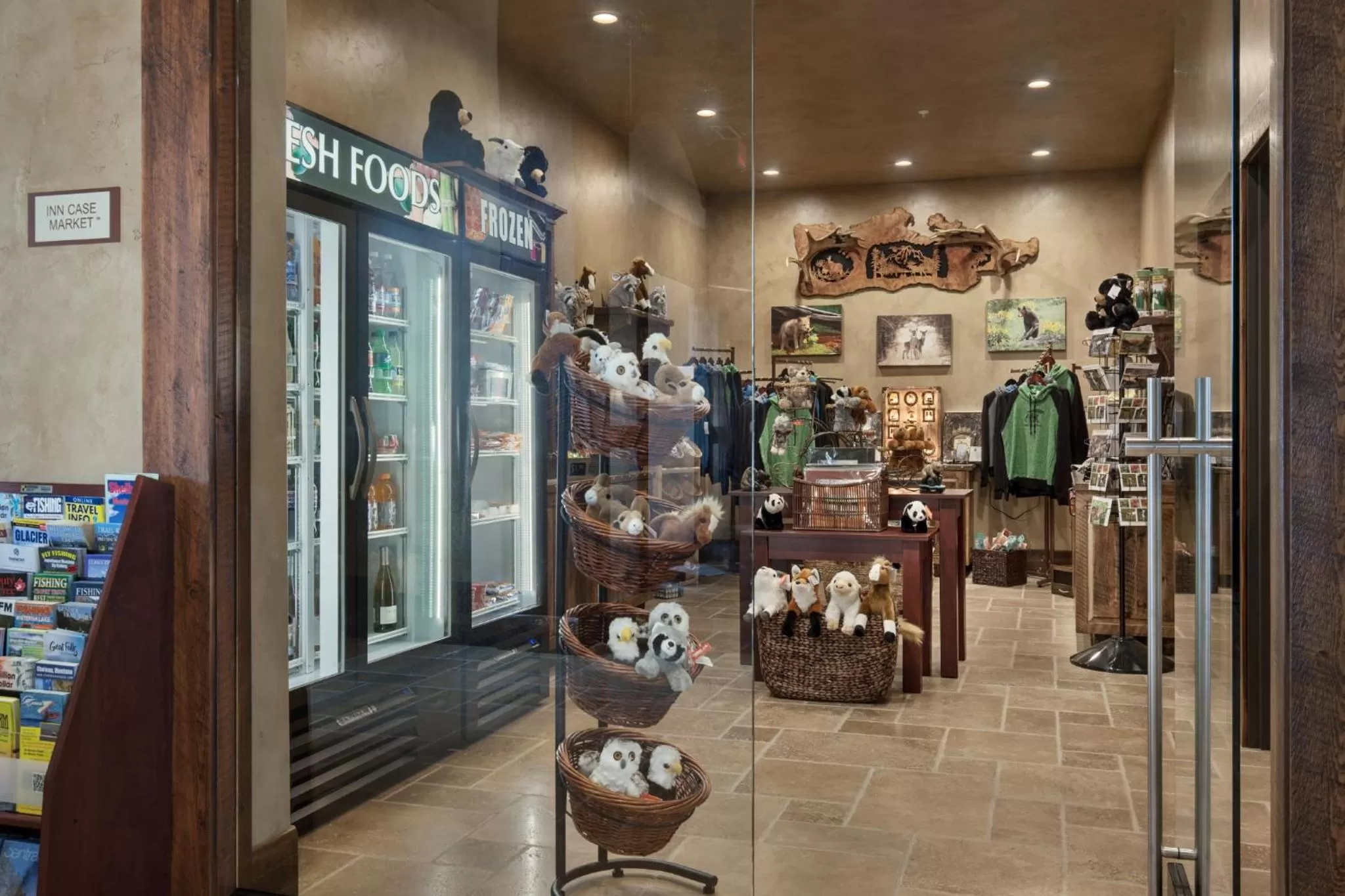 On-site shops in Glacier International Lodge