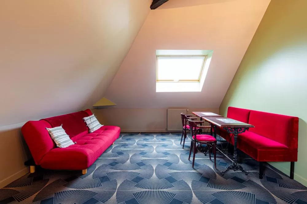 Seating area in Maison Longuevie