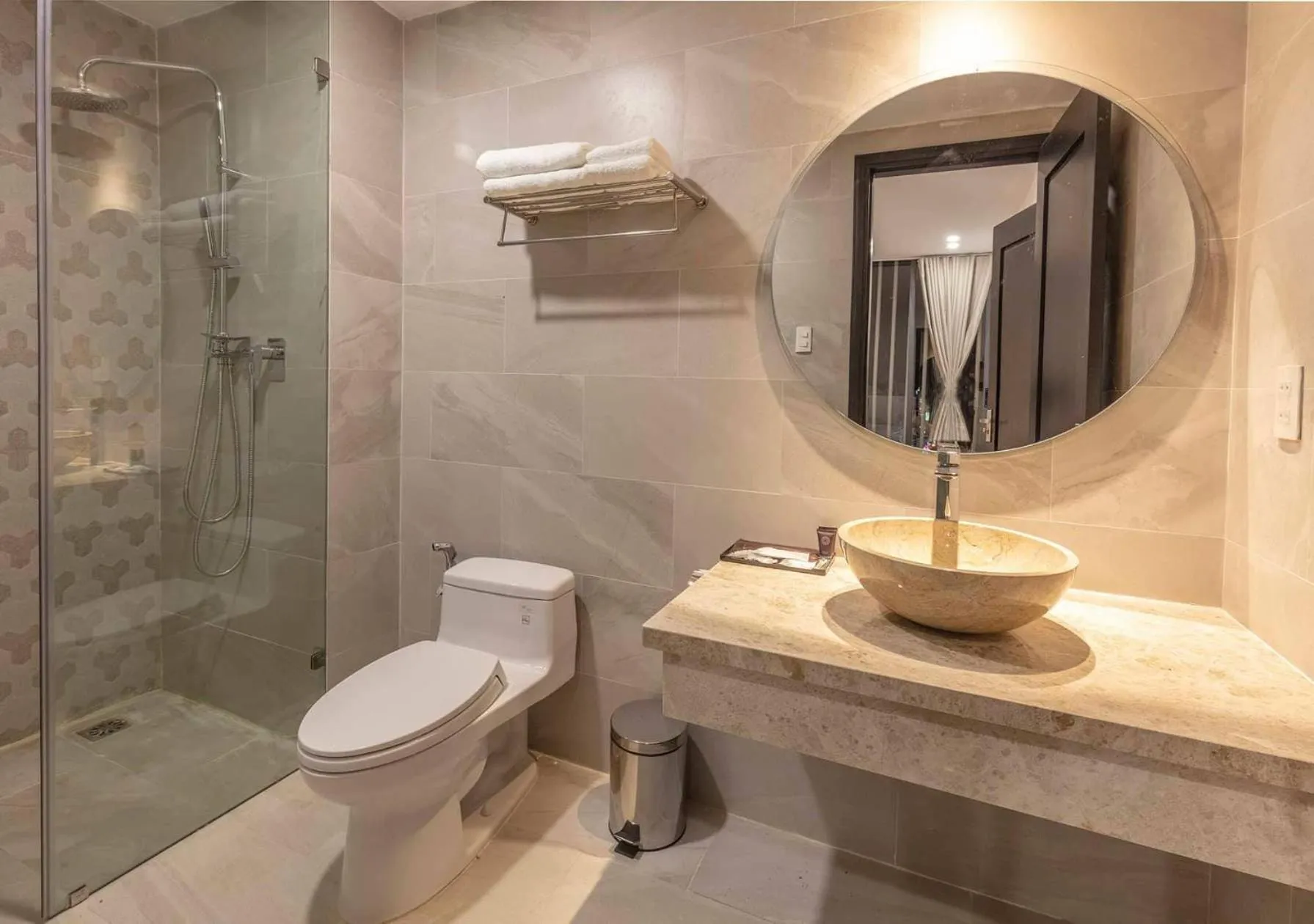 Shower in Len's Hotel