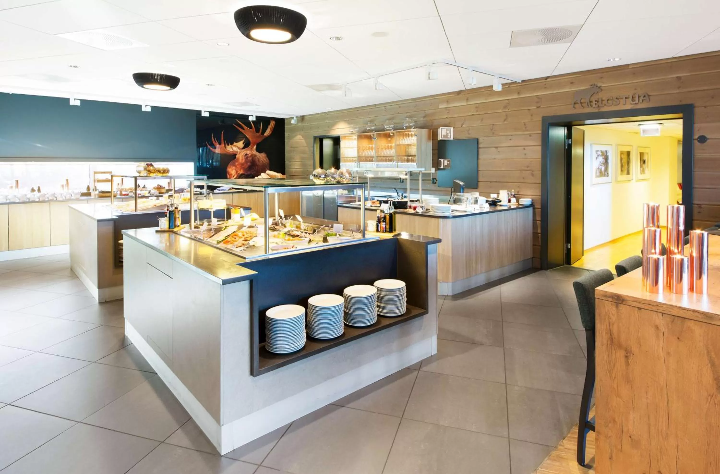 Restaurant/places to eat in Thon Partner Elgstua Hotel