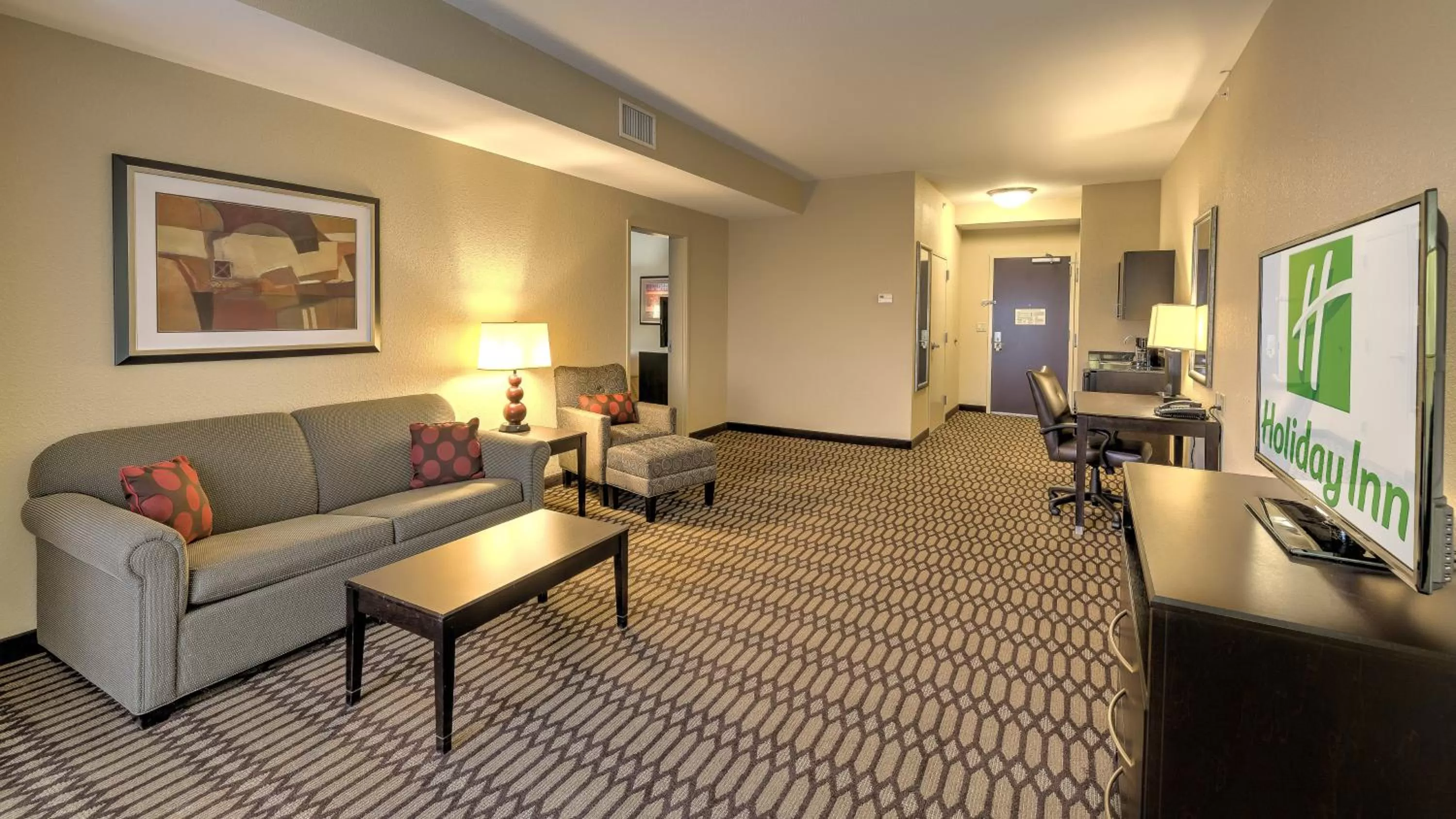 Photo of the whole room in Holiday Inn North Quail Springs by IHG