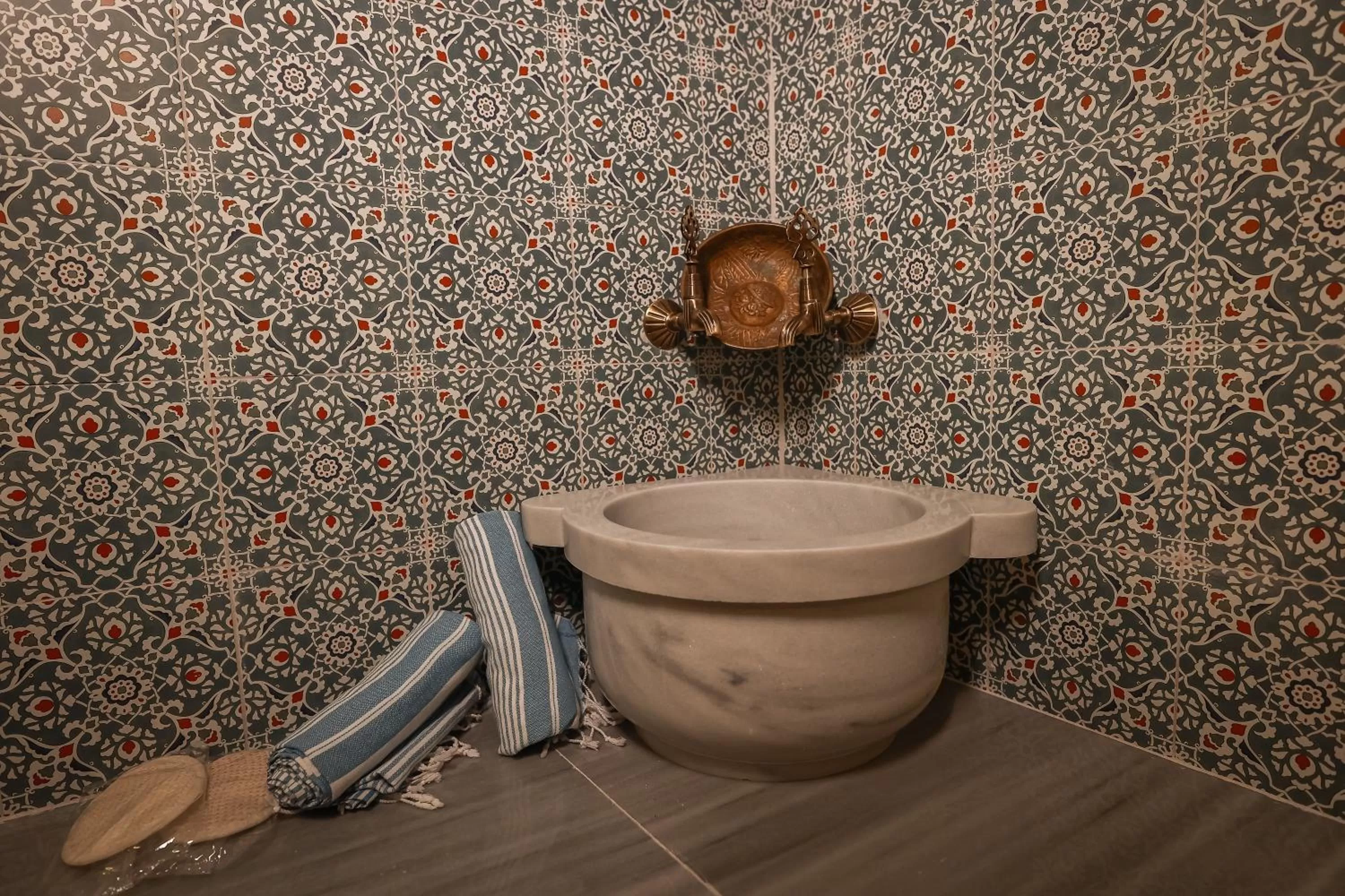 Shower in Mia Cappadocia Cave Hotel