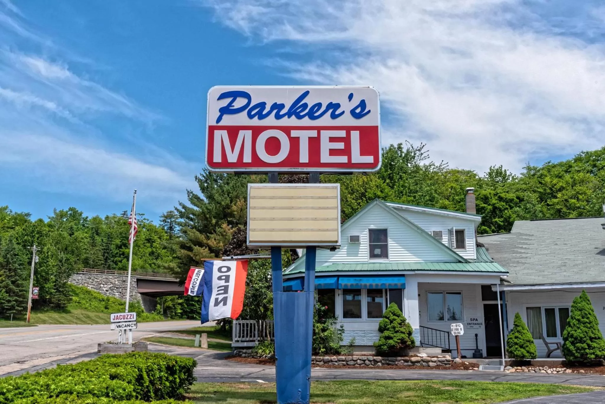 Property logo or sign in Parker's Motel
