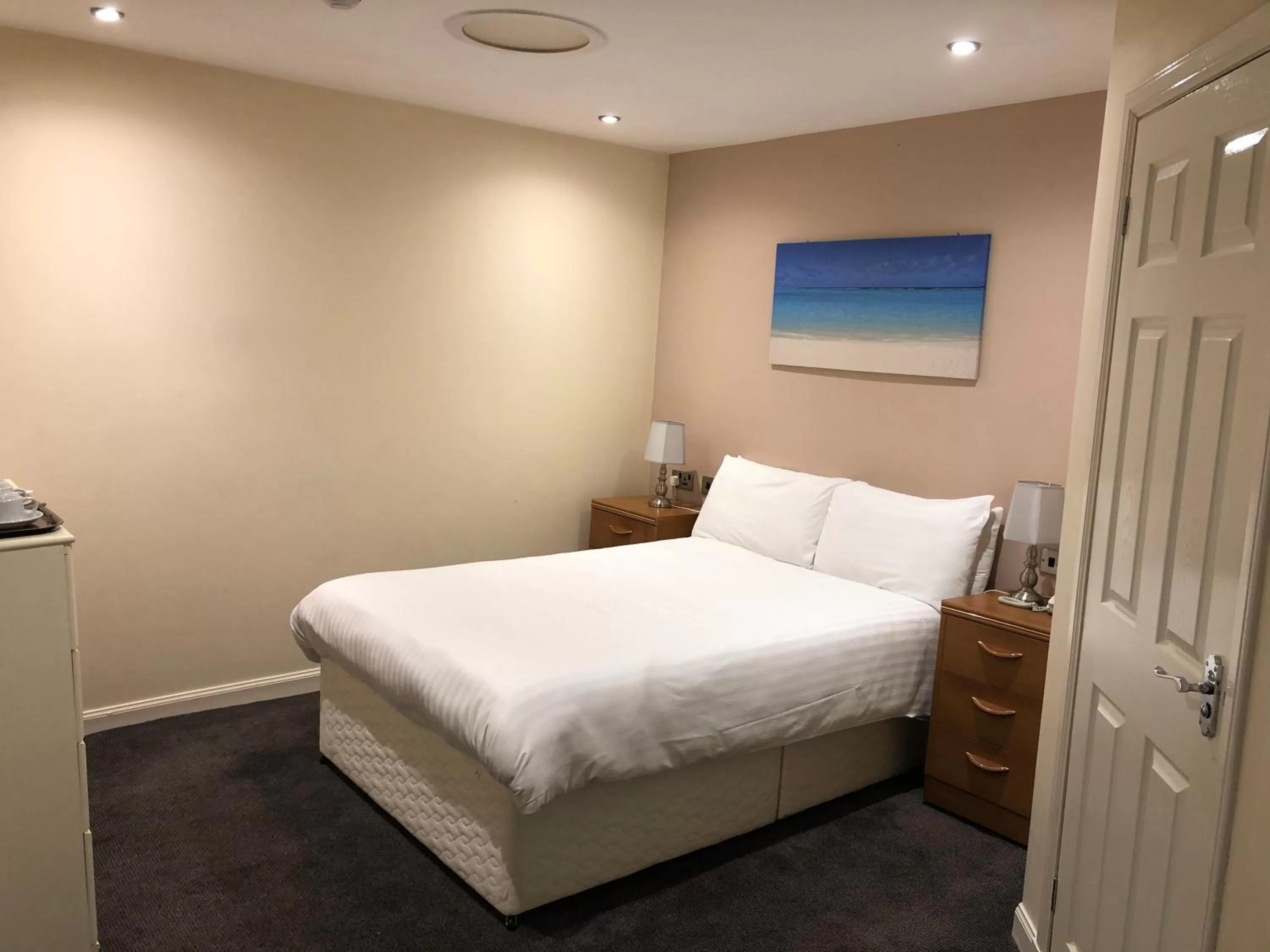 Bed in The Douglas Hotel