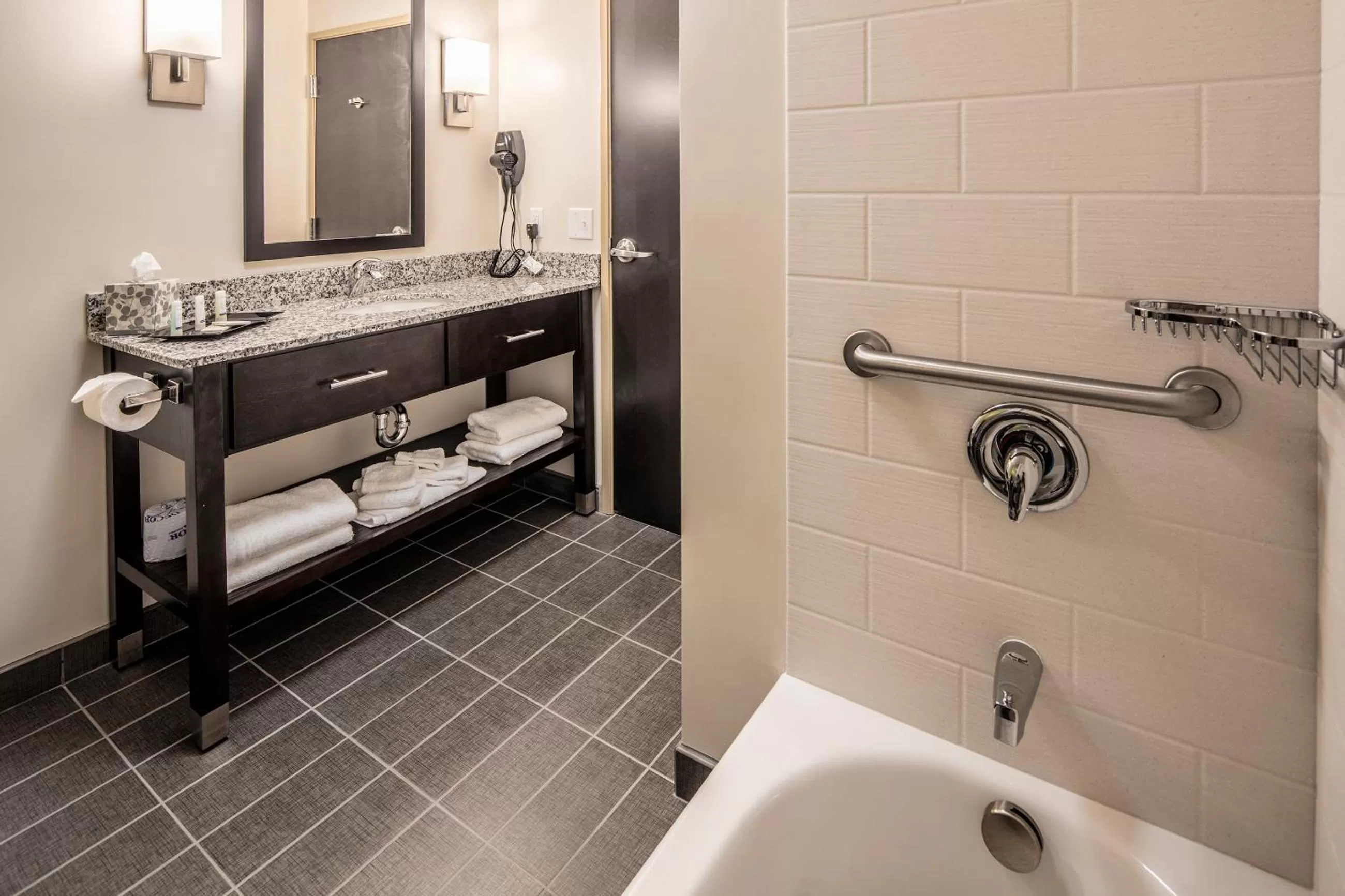 Shower in Sleep Inn & Suites Syracuse Airport