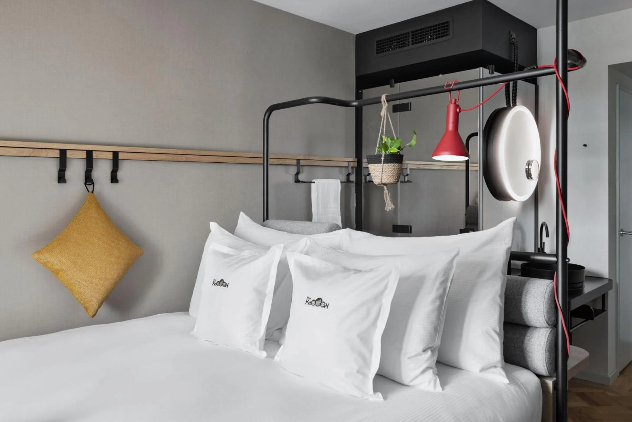 Bed in Stay KooooK Bern City - Online Check In
