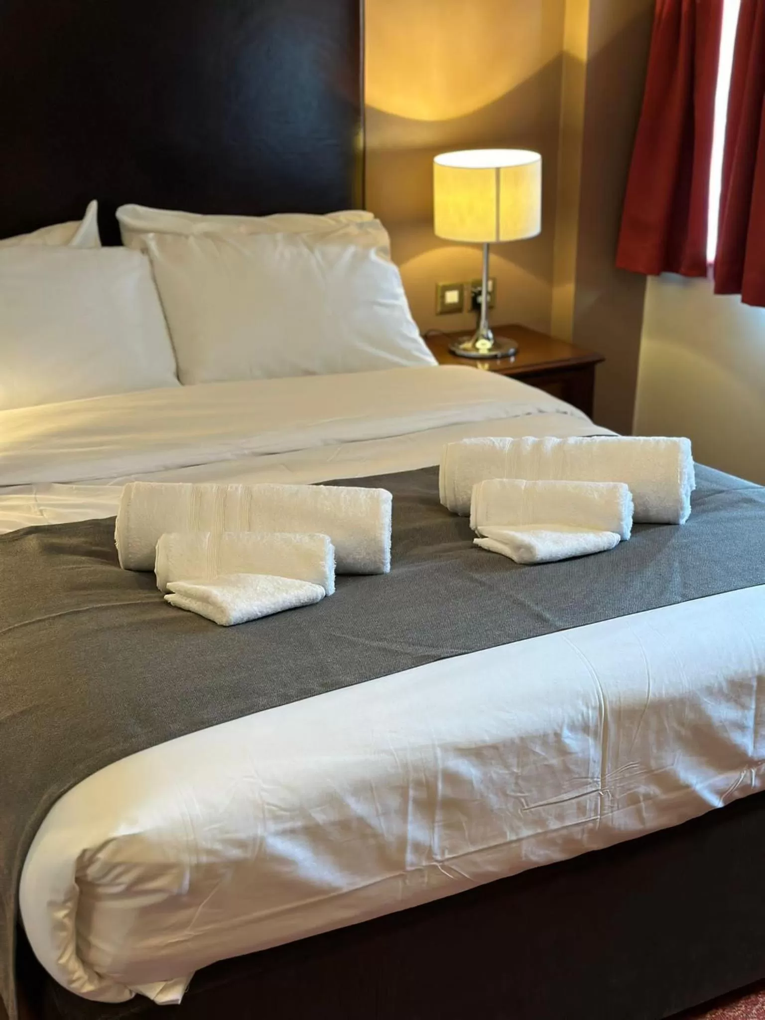 Bed in The Queens Head Inn