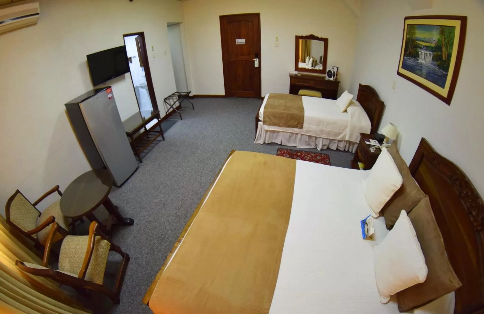 Photo of the whole room in El Gran Hotel de Pereira