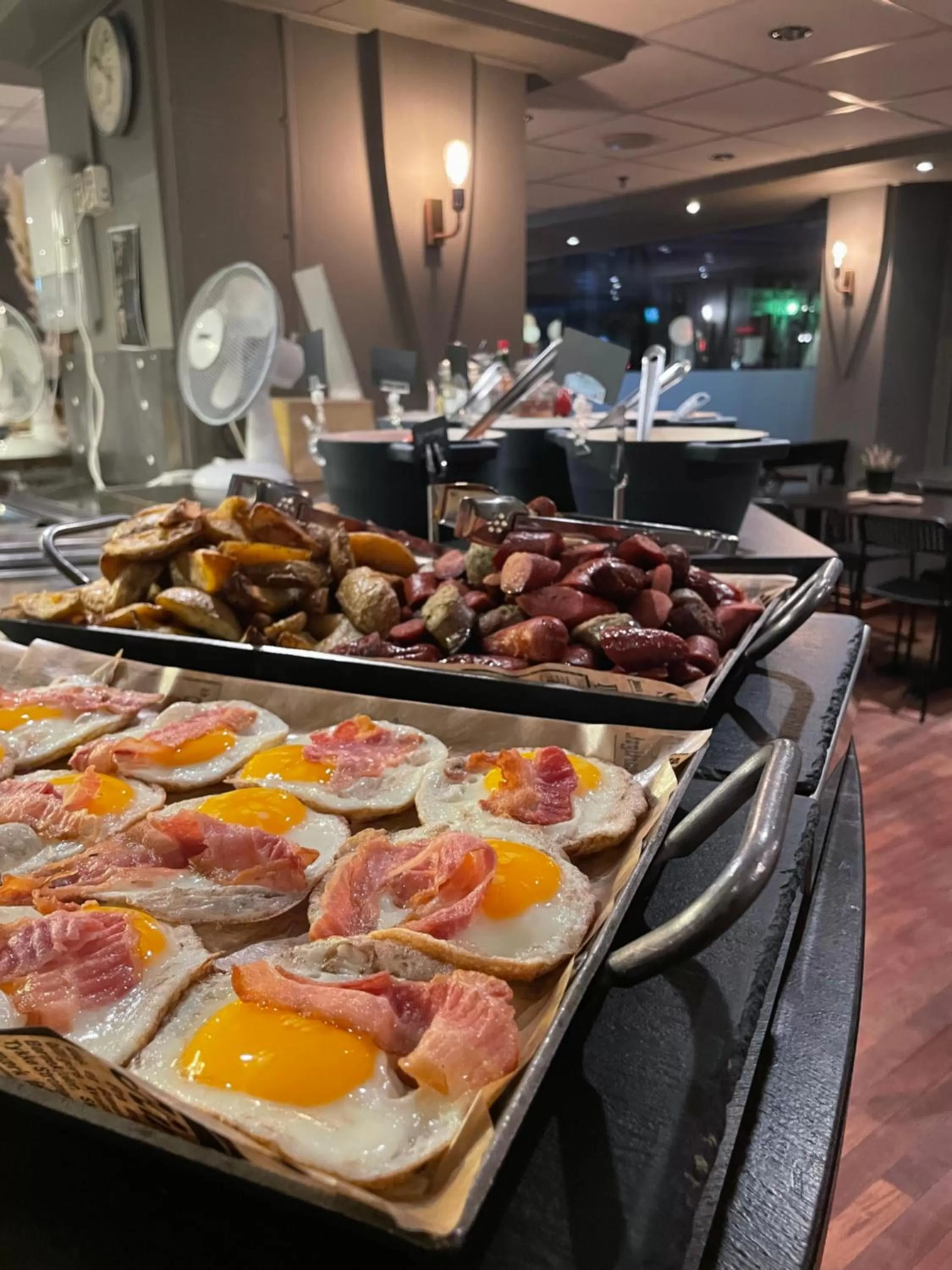 Food and drinks in First Hotel Millennium