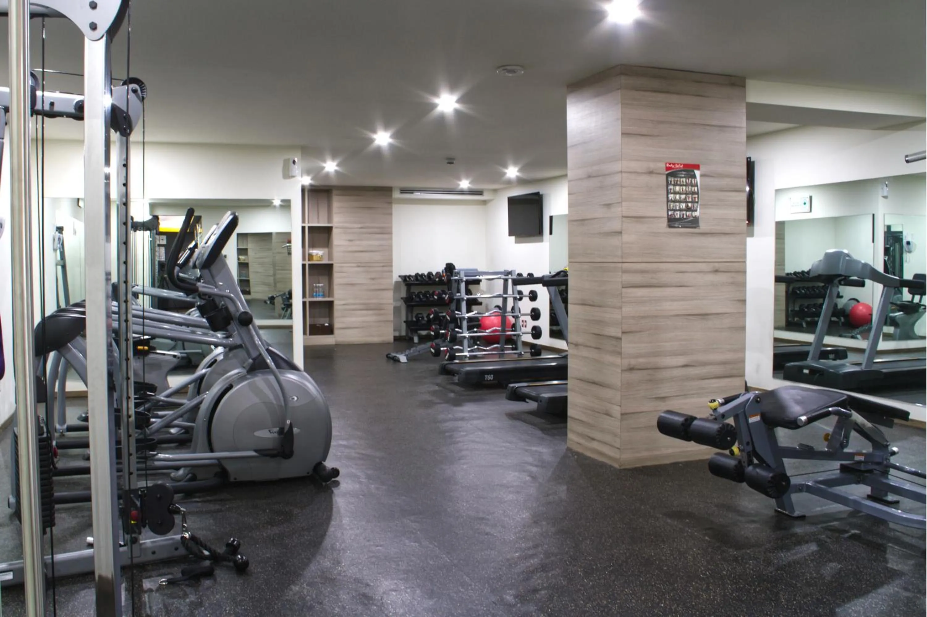 Fitness centre/facilities in Domun Hotel