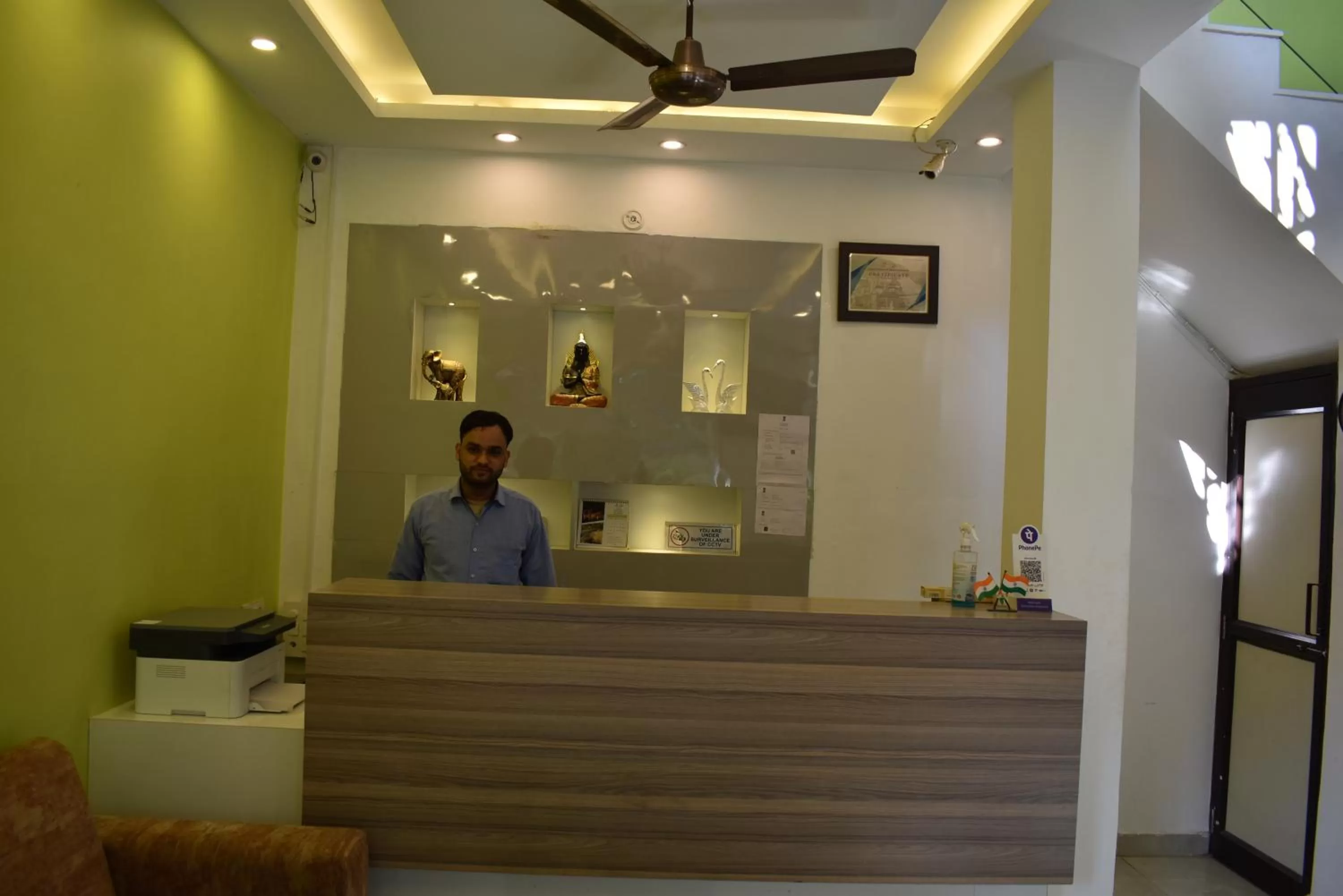 Lobby or reception, Lobby/Reception in Tapasthali by Meera Hotels