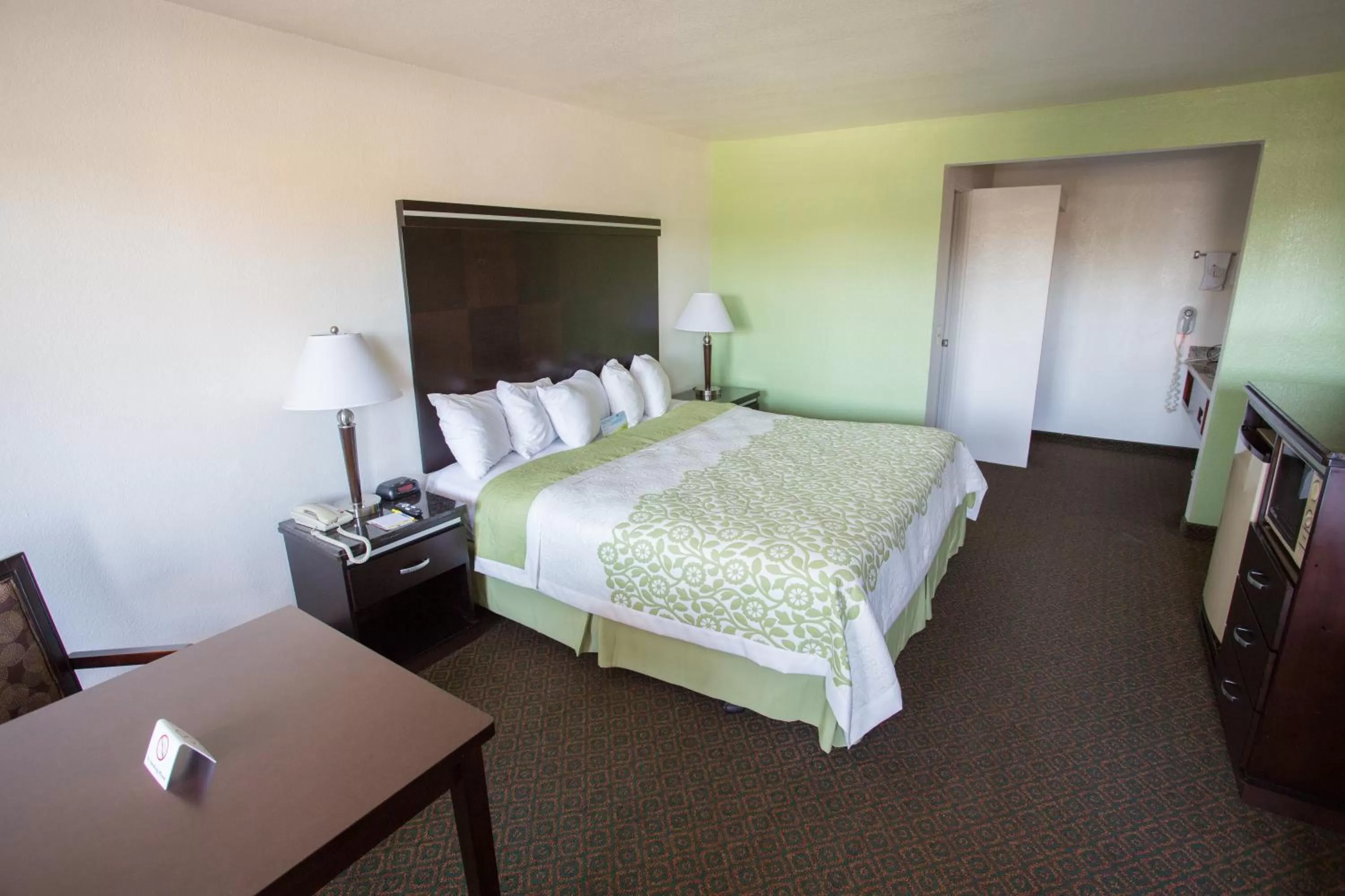 Photo of the whole room, Bed in Days Inn by Wyndham Oceanside