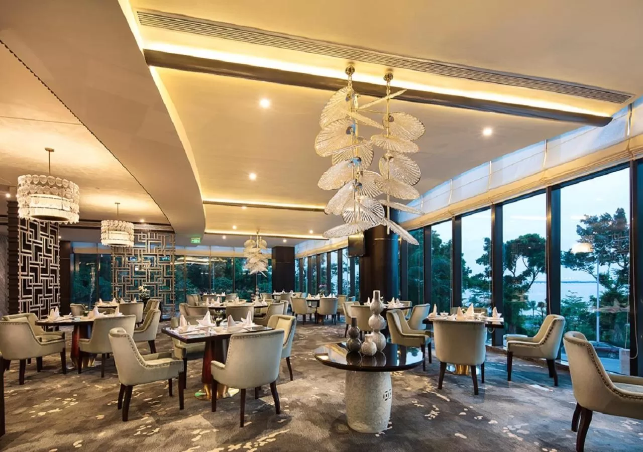 Restaurant/places to eat in Grand Bay Hotel Zhuhai