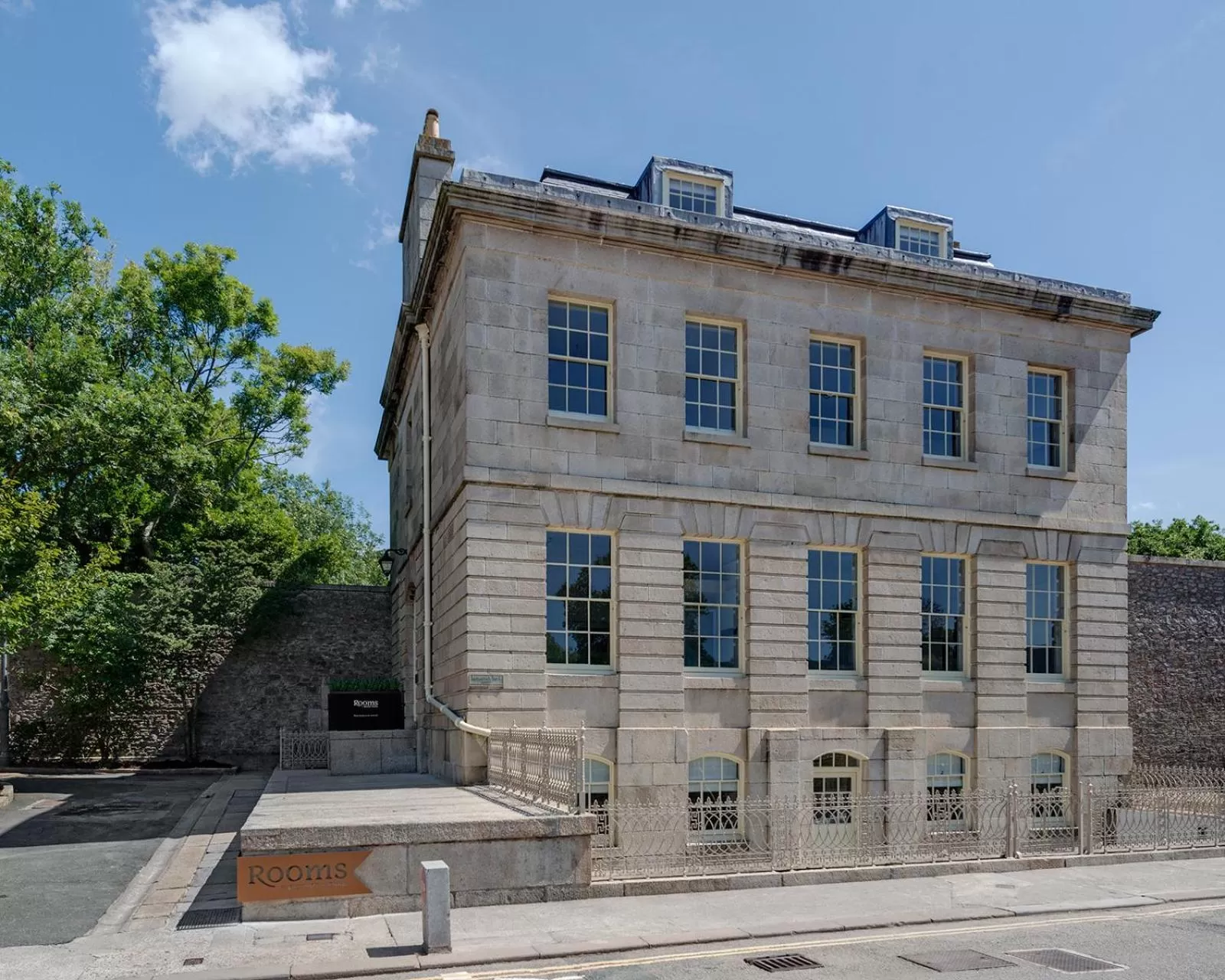 Property building in Admiral's House by Maison Pierre