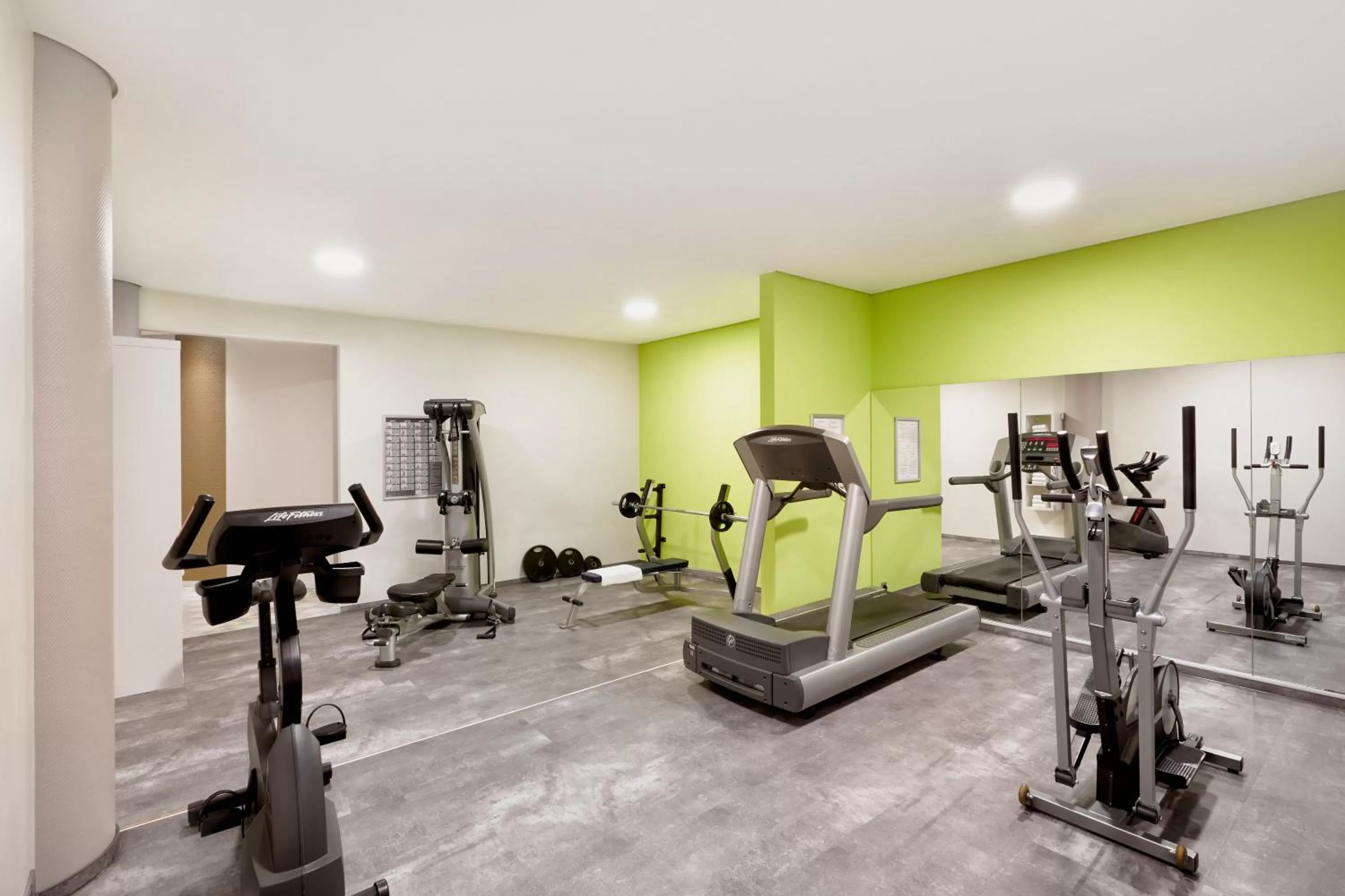 Fitness centre/facilities in H4 Hotel Leipzig
