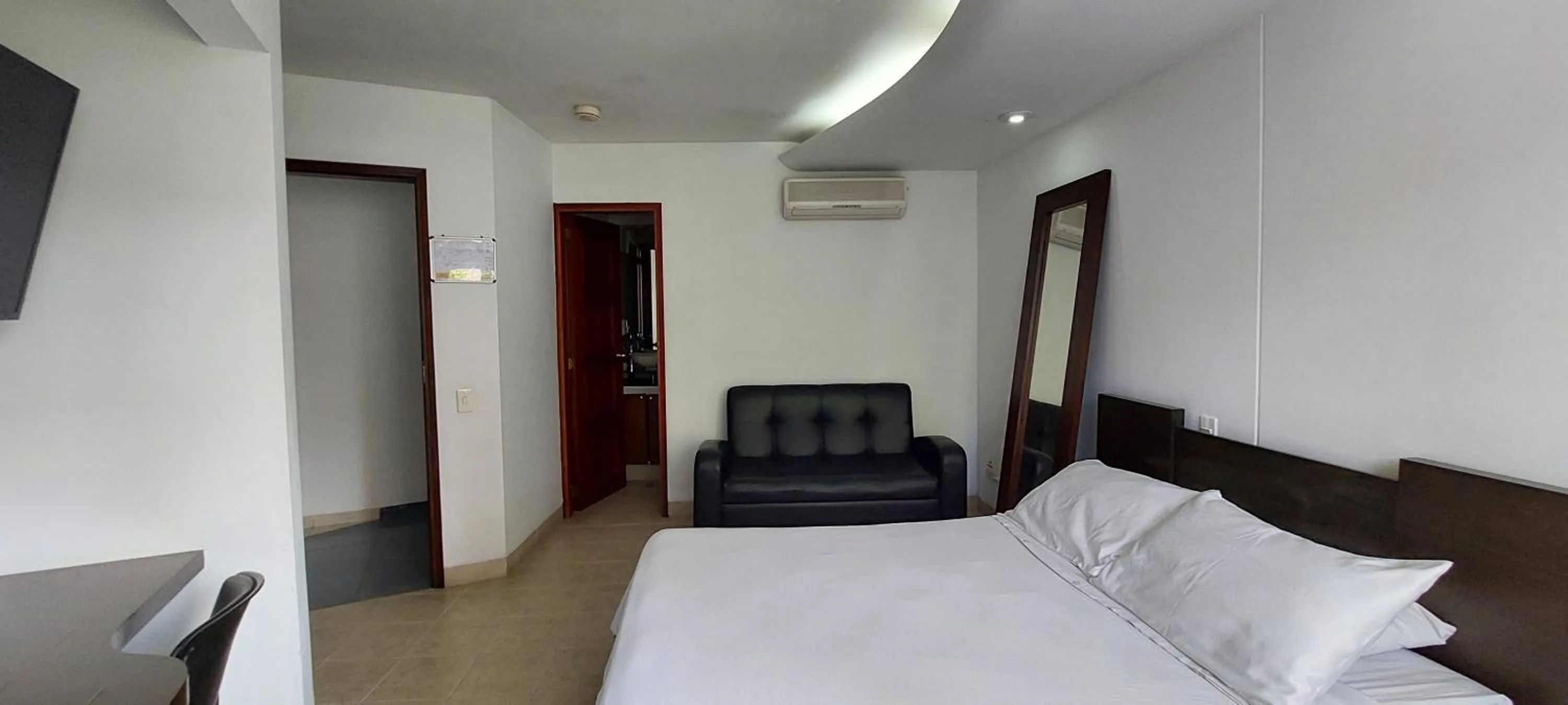 Bed in Hotel Mediterraneo