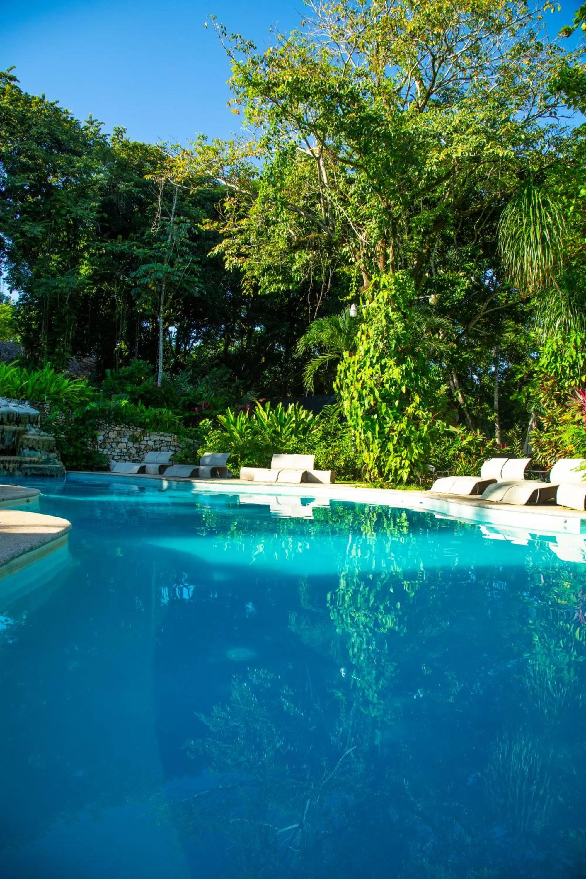 Swimming pool in Hotel La Aldea del Halach Huinic