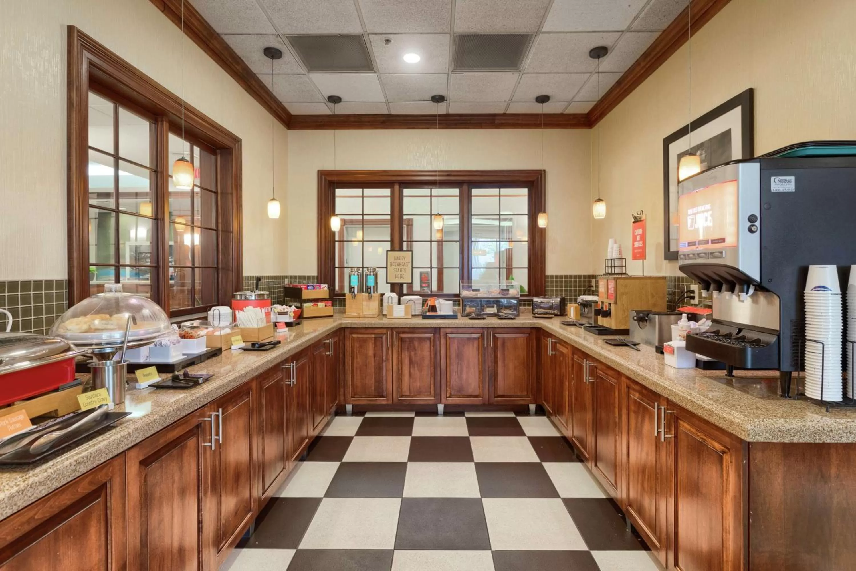 Breakfast in Hampton Inn Louisville Northeast