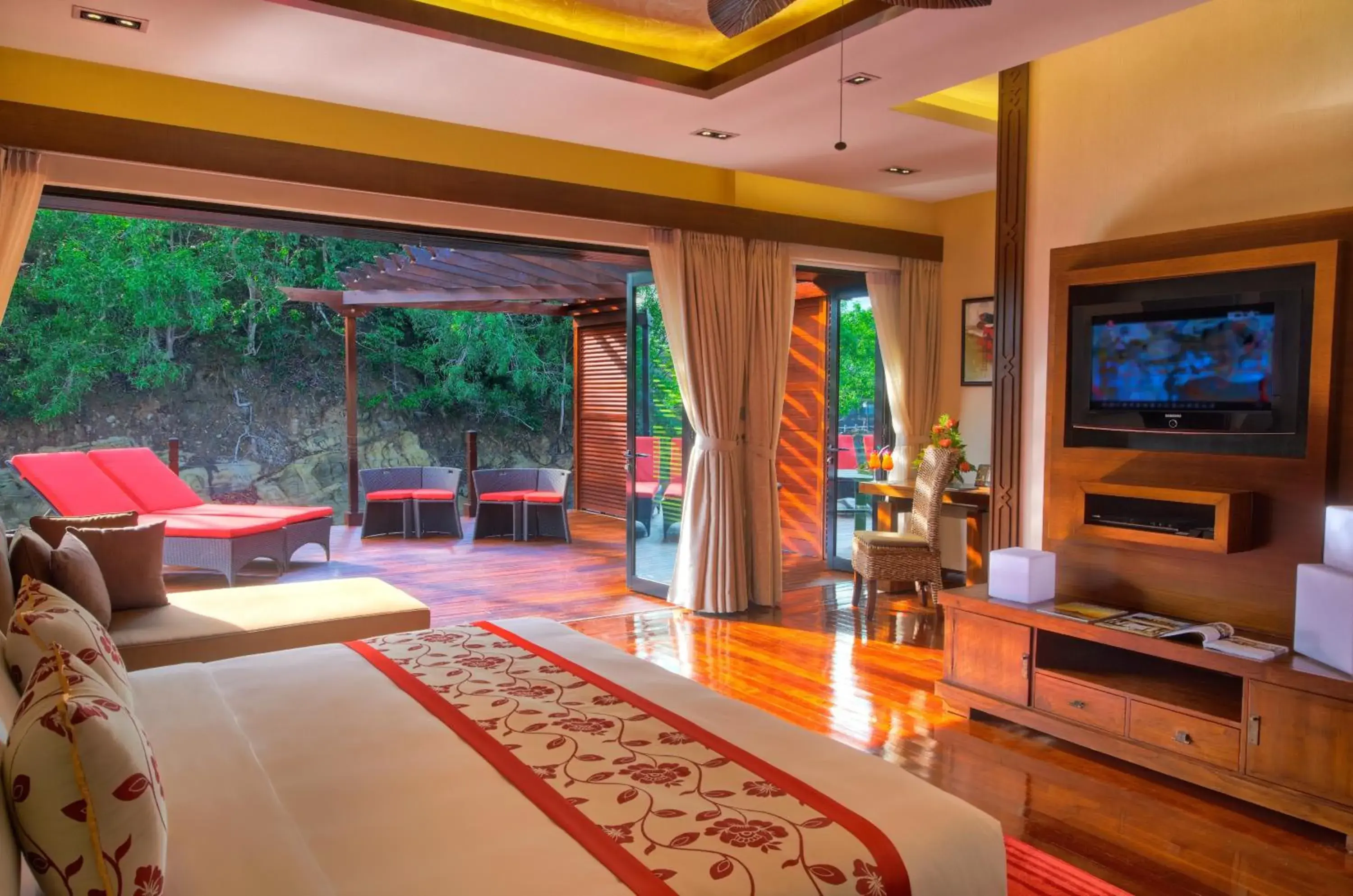 Rainforest Villa in Gayana Marine Resort Rainforest Villa in Gayana Marine Resort