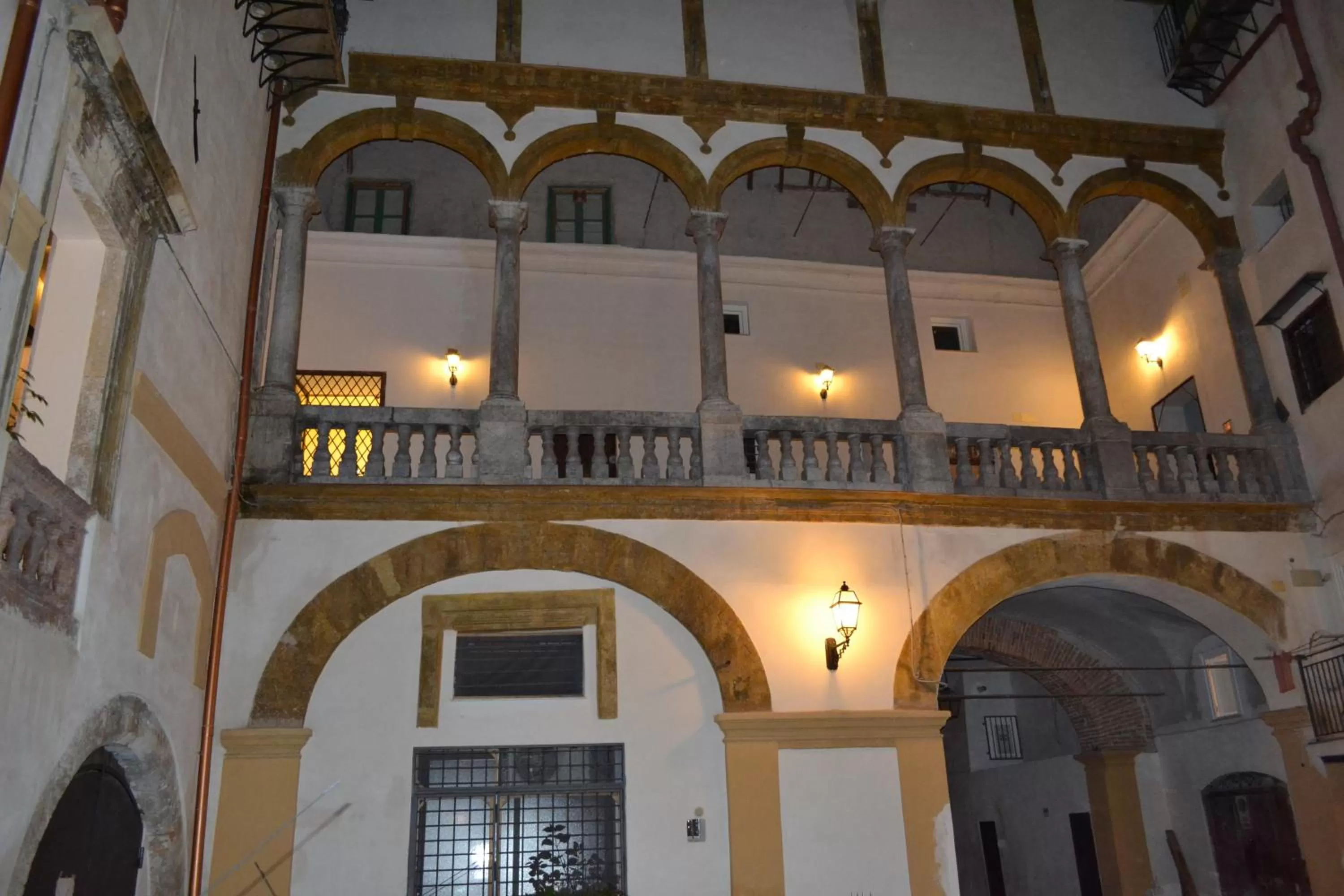 Facade/entrance in B&B Palazzo Corvino