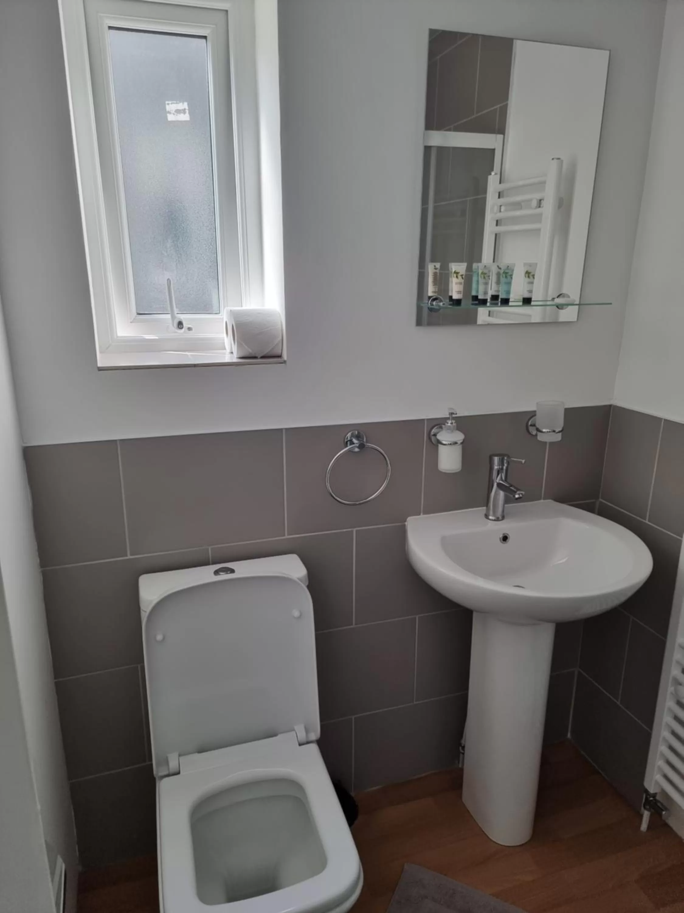 Bathroom in Langley House Hotel