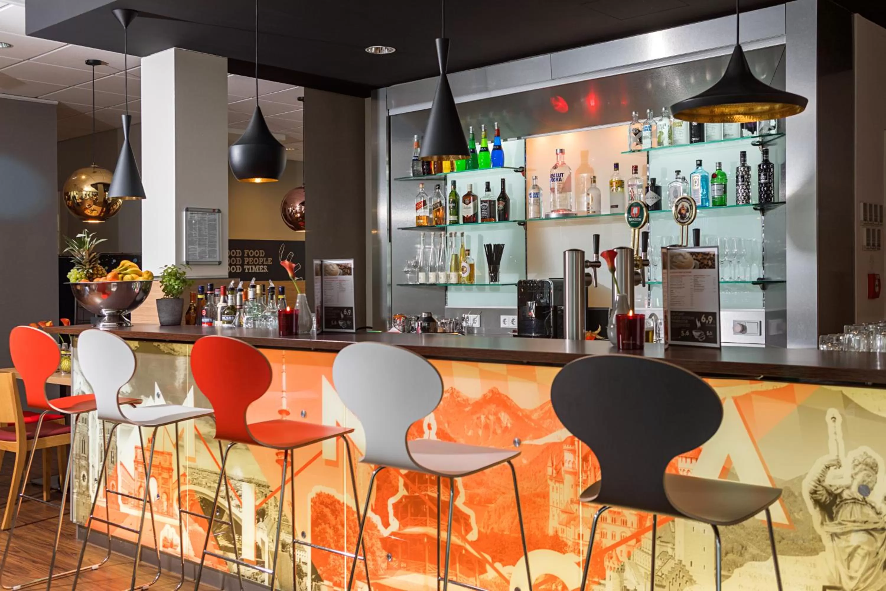 Lounge or bar in ibis München City Süd