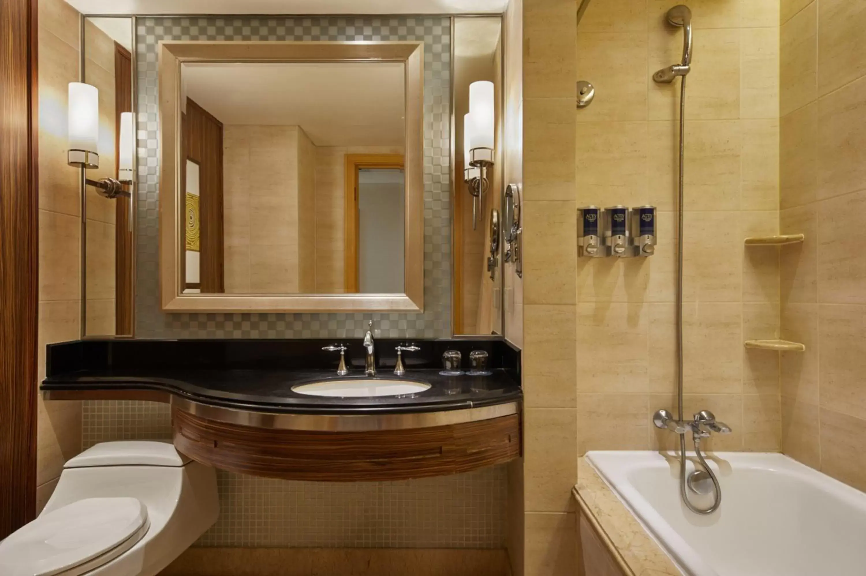 Superior Suite in Four Points by Sheraton Shenzhen Superior Suite in Four Points by Sheraton Shenzhen