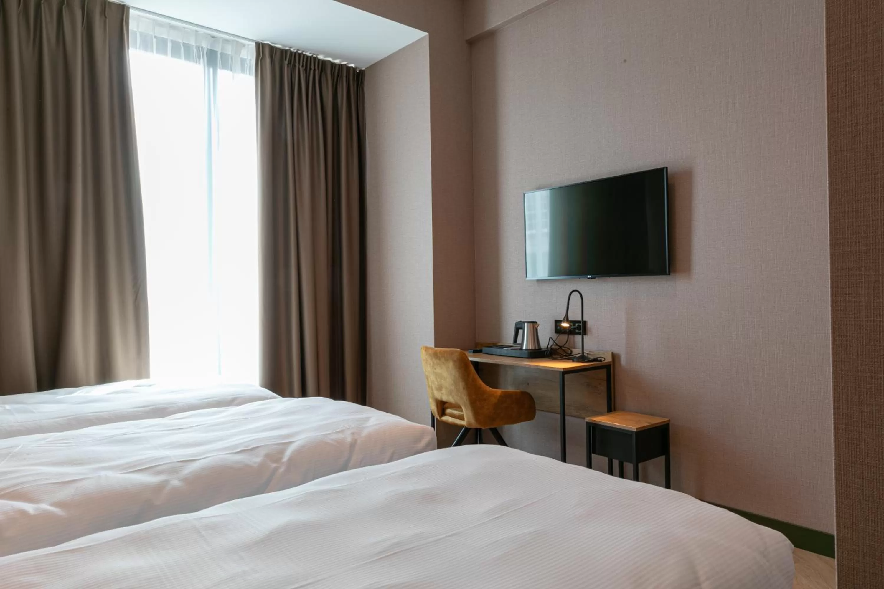 TV and multimedia, Bed in Distrikt Hotels Amsterdam Zaandam