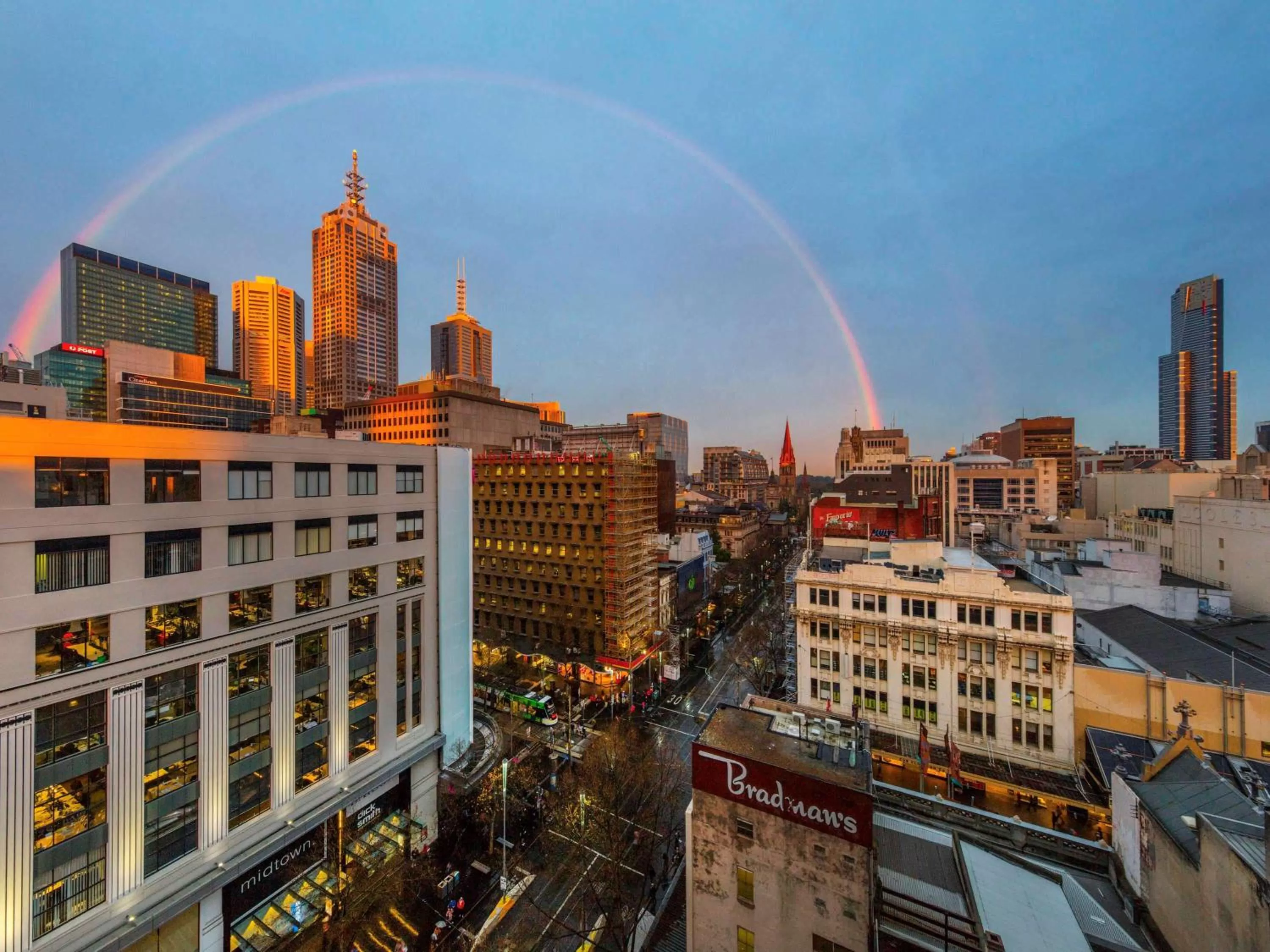 Property building in Pullman Melbourne City Centre