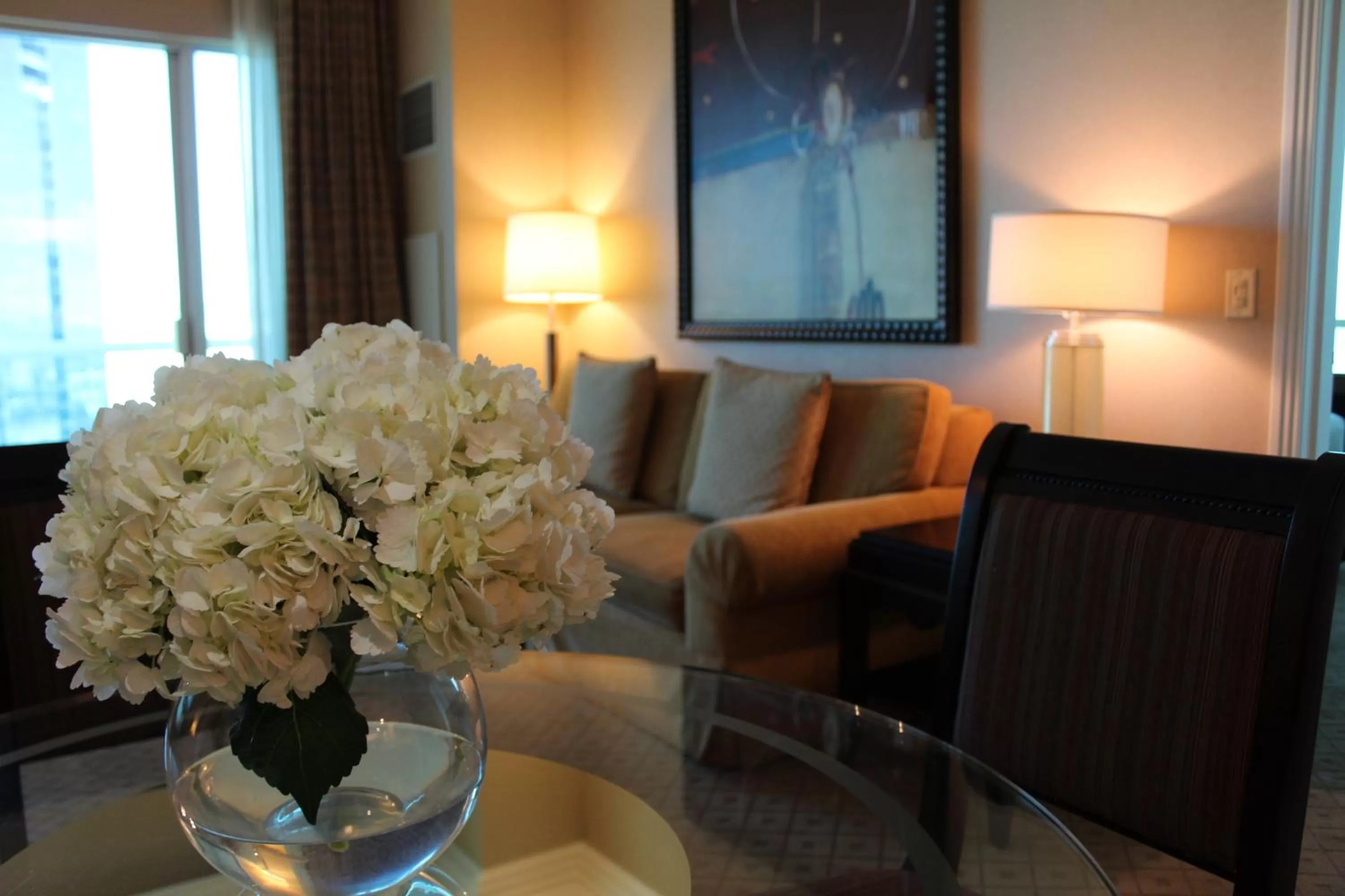 Dining area in Luxury Suites International at The Signature