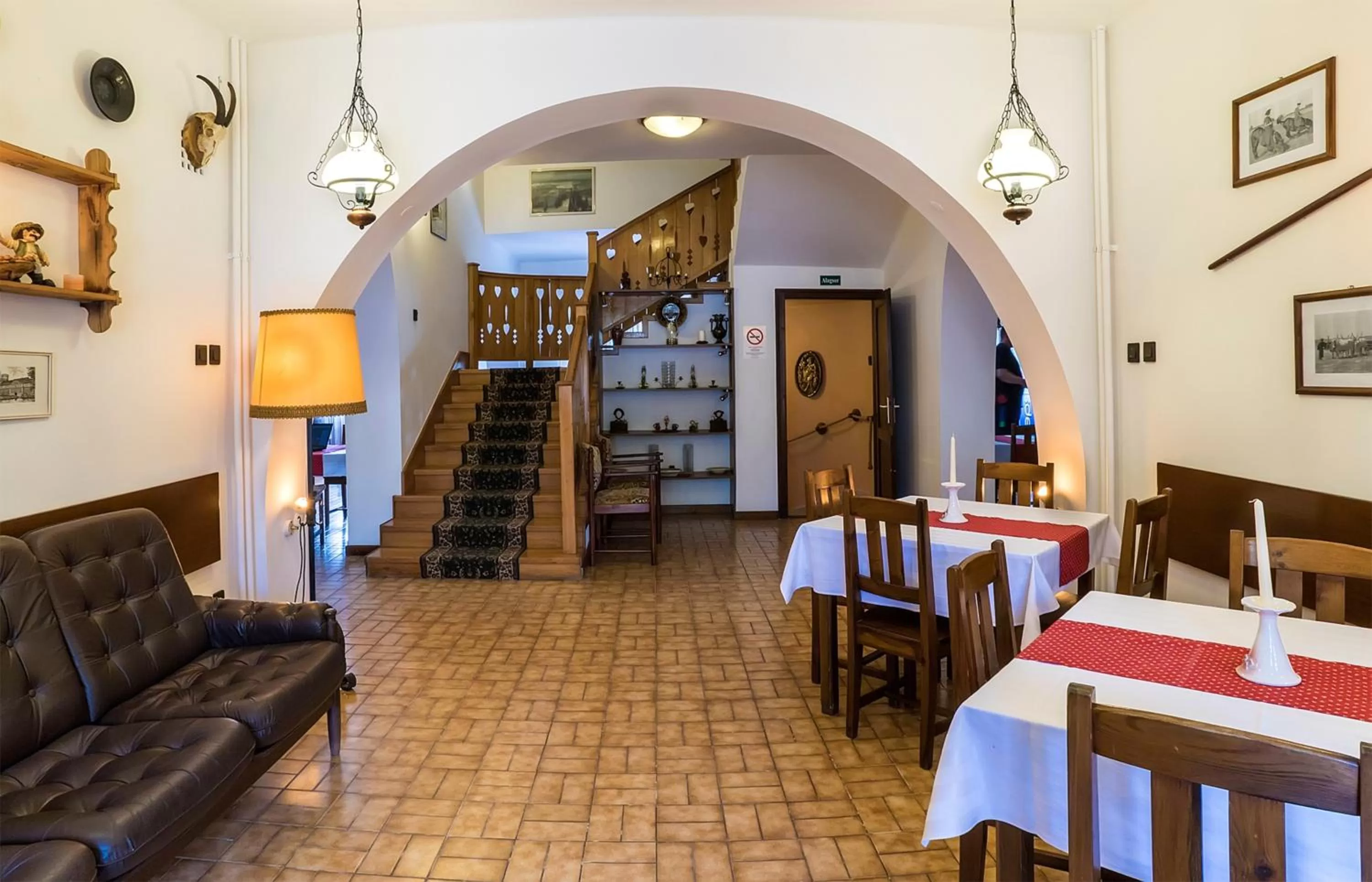 Restaurant/Places to Eat in Gasthof Laci Betyár