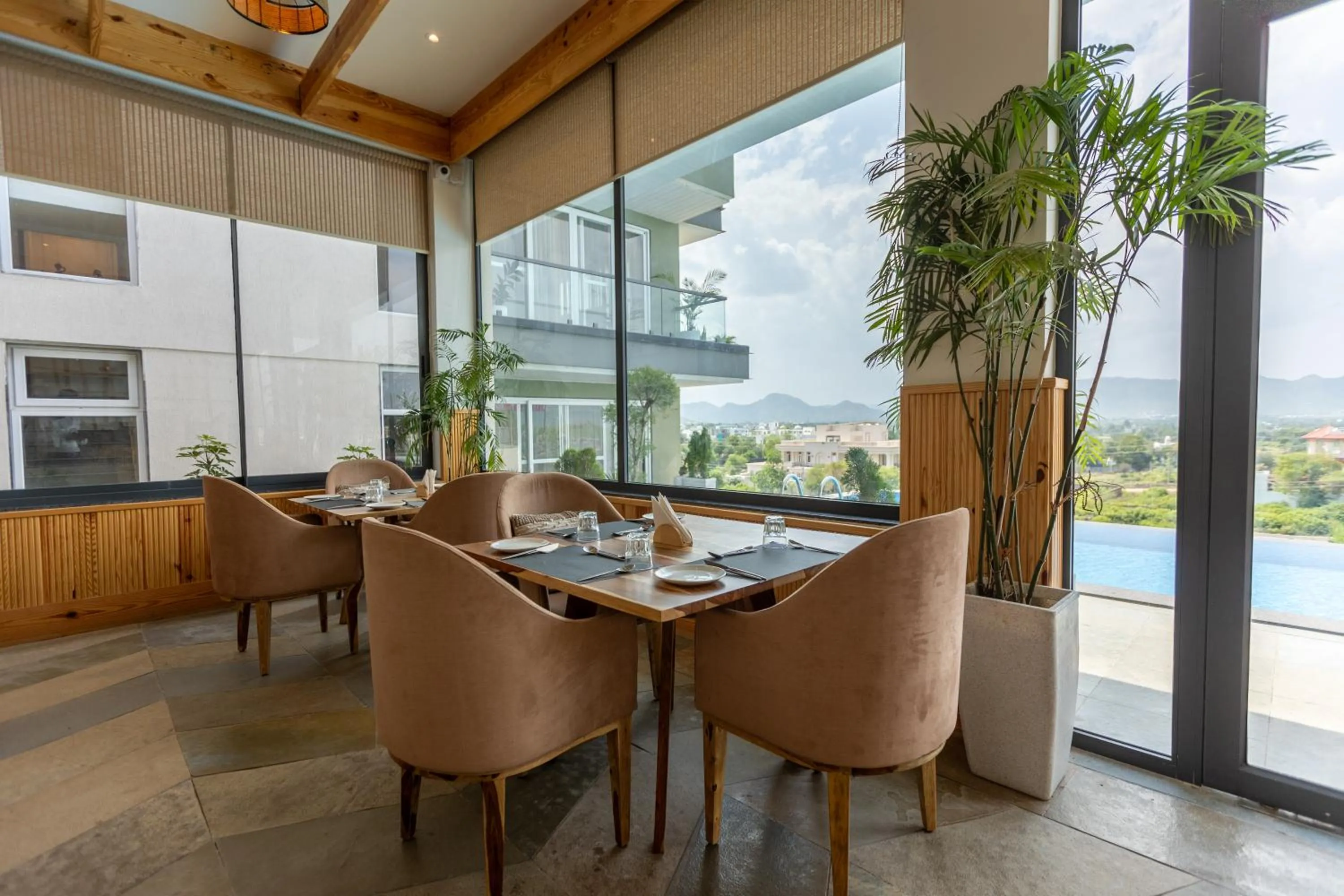 Food and drinks in SURAMYA-A Luxury Boutique Hotel