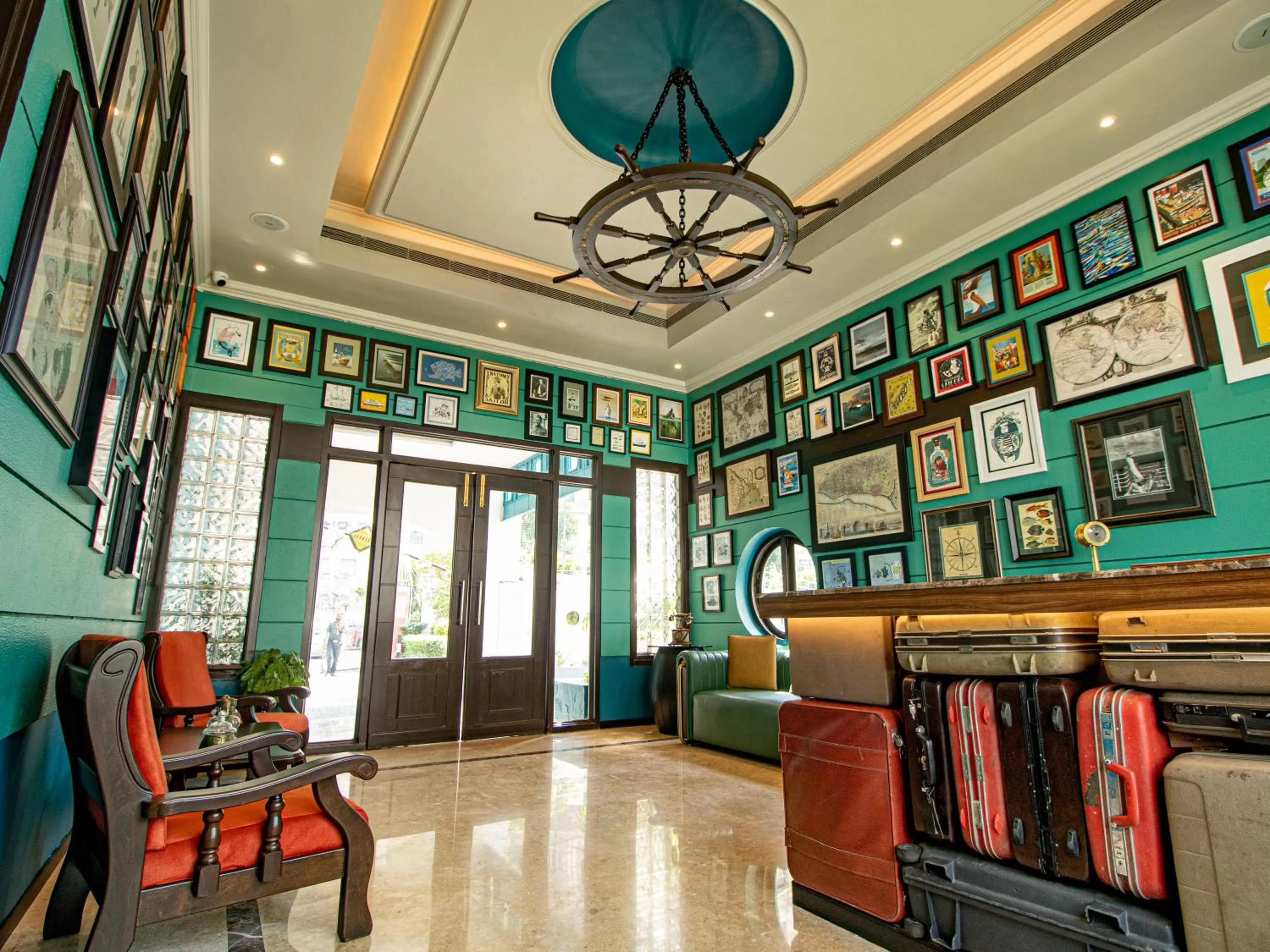 Lobby or reception in Polo Floatel Kolkata