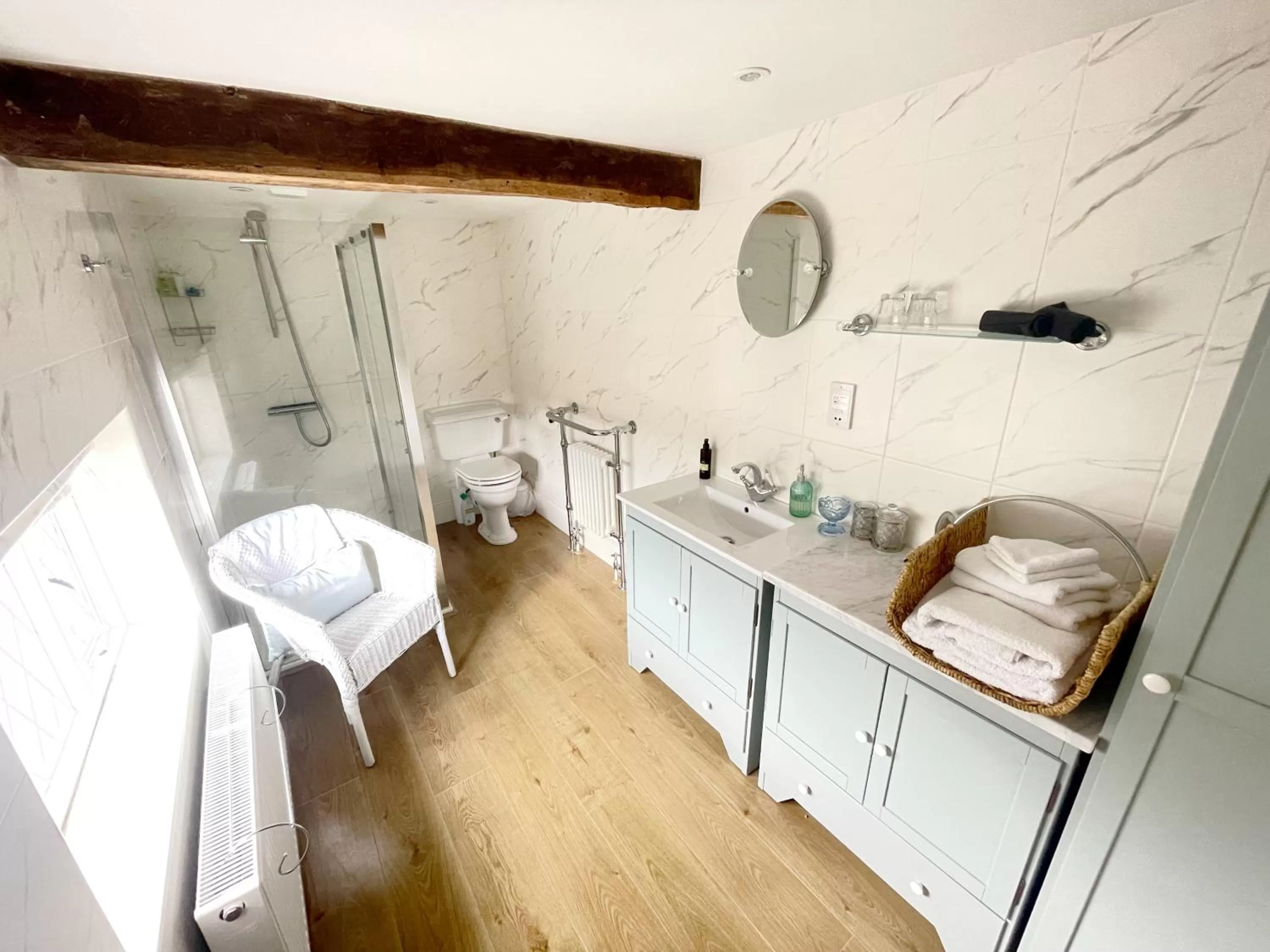 Bathroom in Eagle House - Award Winning B&B and Apartment