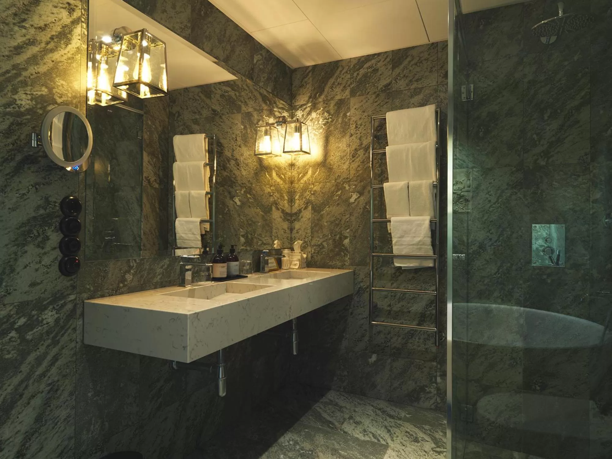 Shower in Victory Hotel