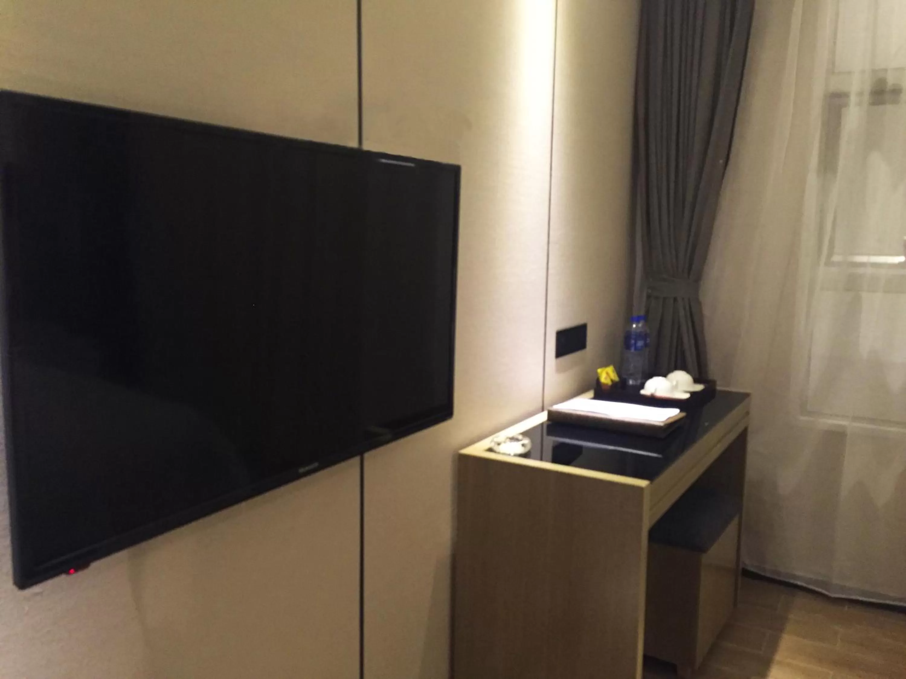 TV and multimedia, TV/Entertainment Center in Paco Hotel Tiyuxilu Metro Guangzhou-Free Shuttle Bus fir Canton Fair