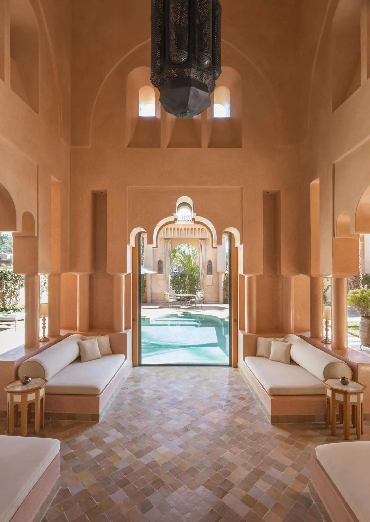 Bed in Amanjena Resort